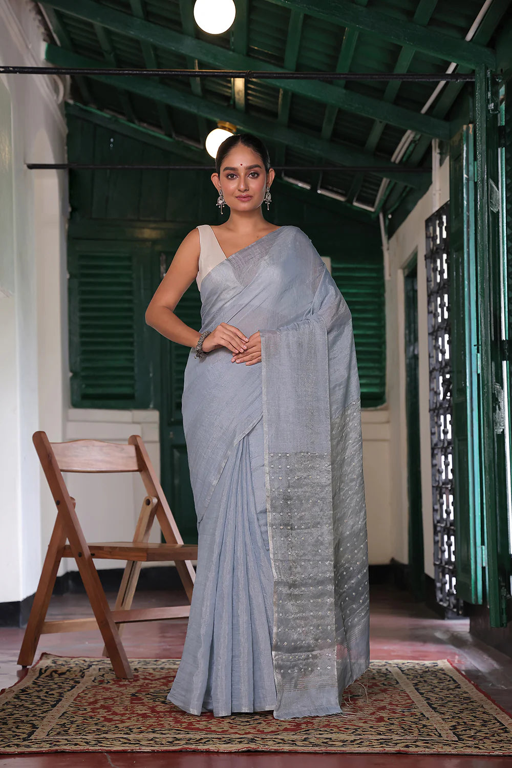 Handloom Grey Tissue Linen Saree with Sequin Pallu-Sutra Art of Clothing