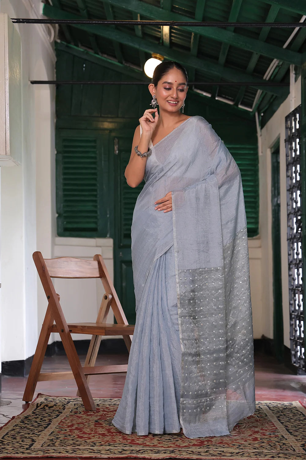Handloom Grey Tissue Linen Saree with Sequin Pallu-Sutra Art of Clothing