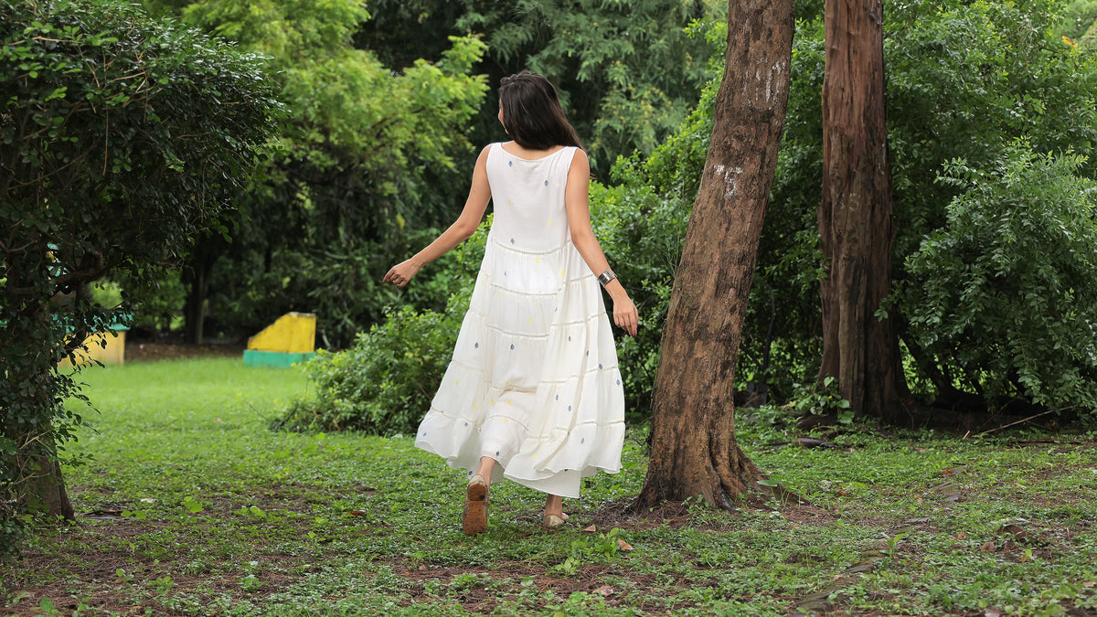 Off White Pearl Petals Jamdani Dress-Sutra Art of Clothing