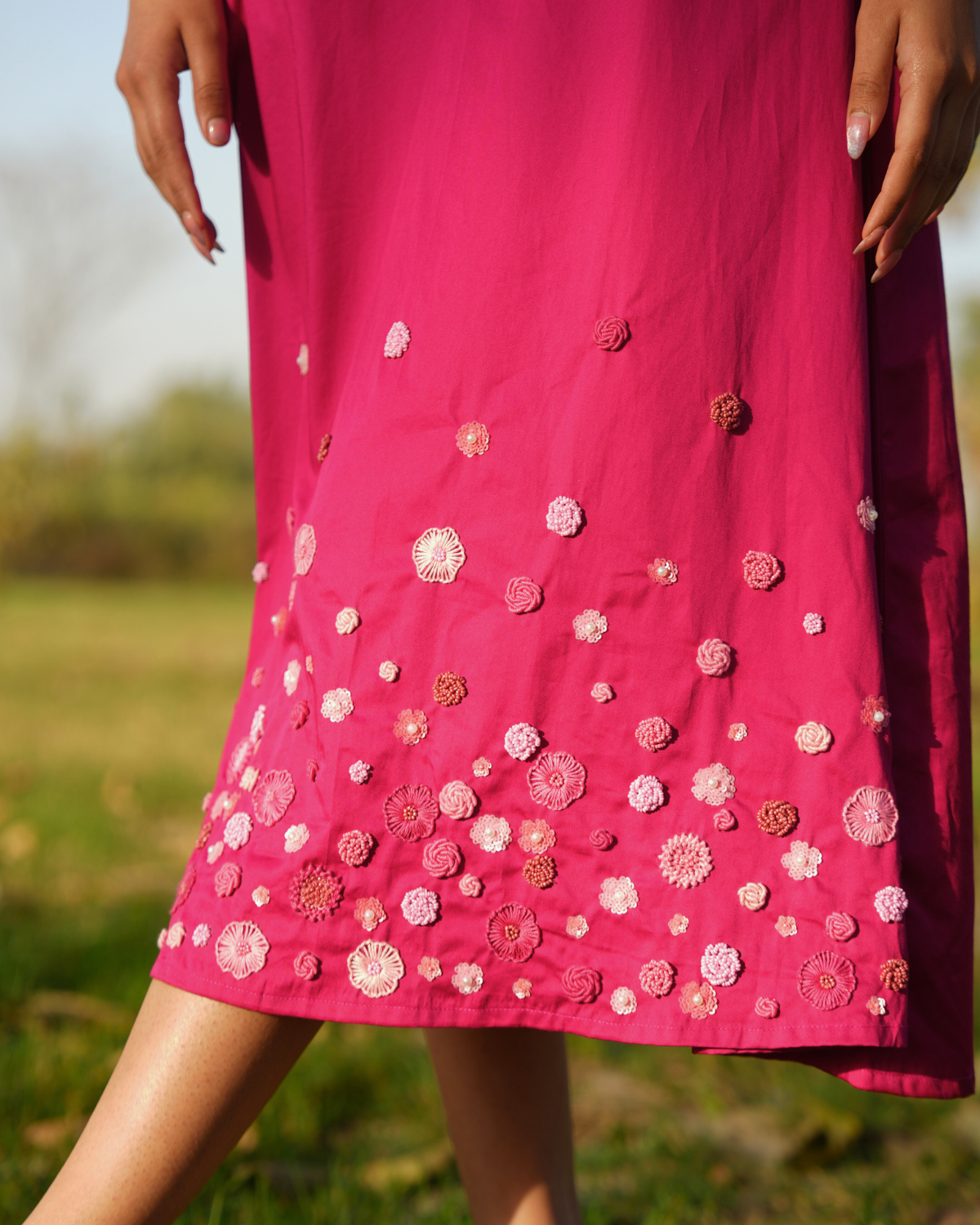 Cchavi Hand-Embroidered Midi Dress – hand-embroidered 100% cotton – RASRA MAI