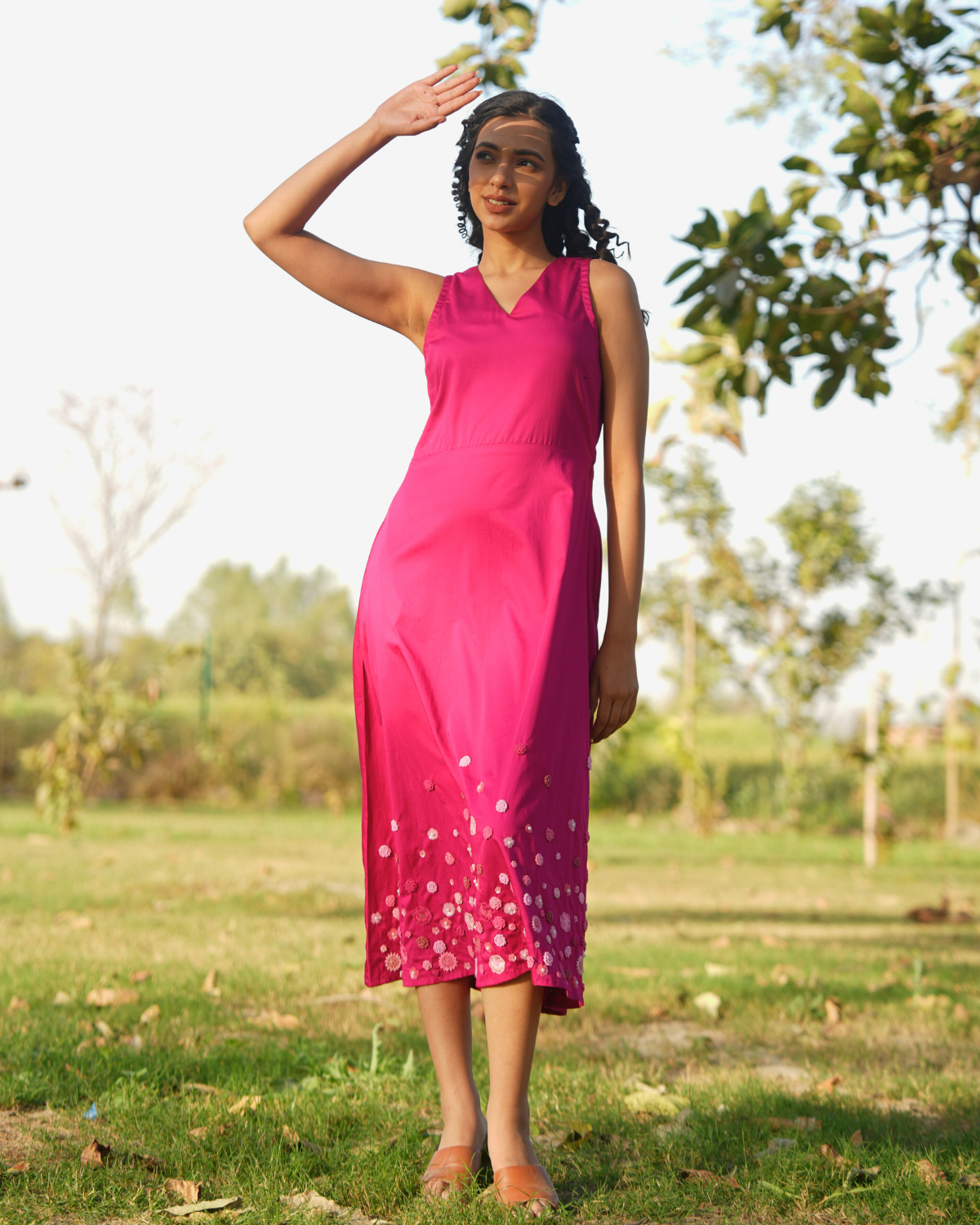 Cchavi Hand-Embroidered Midi Dress – hand-embroidered 100% cotton – RASRA MAI