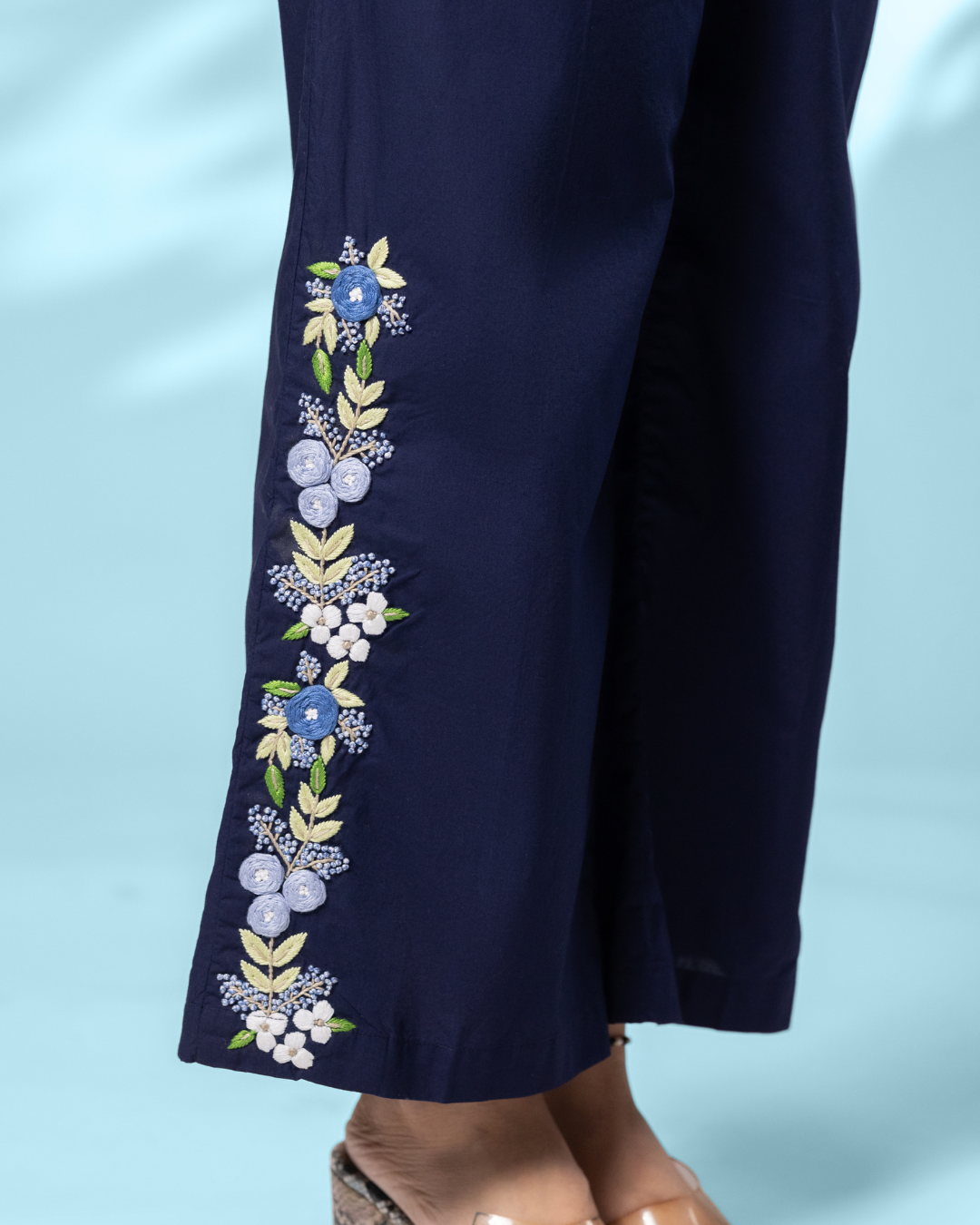 Arohi Hand-Embroidered Pant – hand-embroidered 100% cotton – RASRA MAI