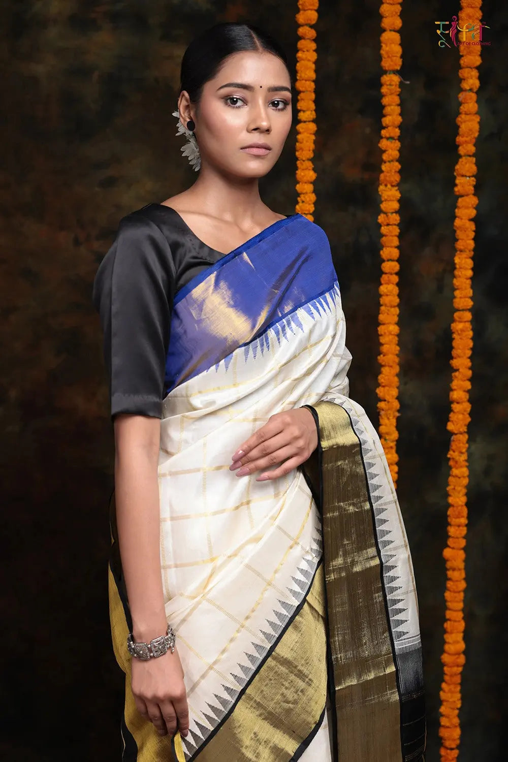 Handloom Cream Kanchipattu Saree With Zari Checks-Sutra Art of Clothing