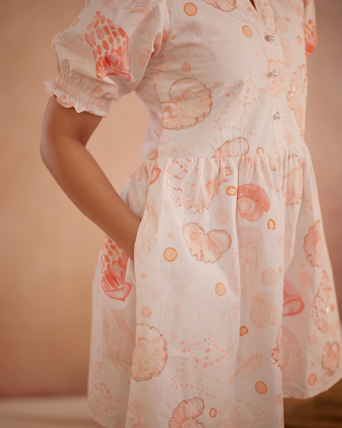 Anyaa Hand-Embroidered Shell Short Dress – hand-embroidered 100% cotton – RASRA MAI