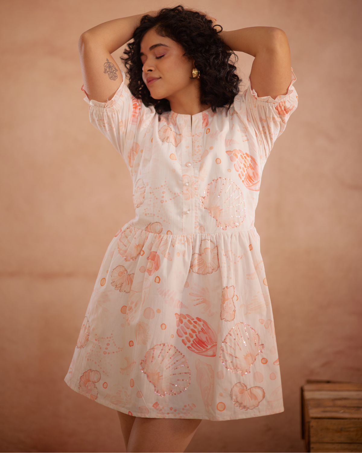 Anyaa Hand-Embroidered Shell Short Dress – hand-embroidered 100% cotton – RASRA MAI