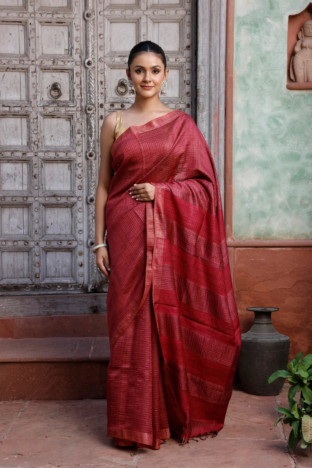Handloom Maroon Gold Zari Checks Pure Silk Saree-Sutra Art of Clothing