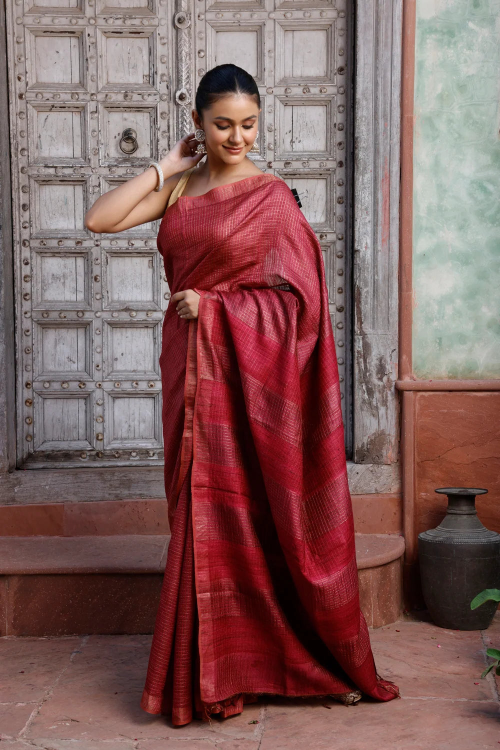 Handloom Maroon Gold Zari Checks Pure Silk Saree-Sutra Art of Clothing