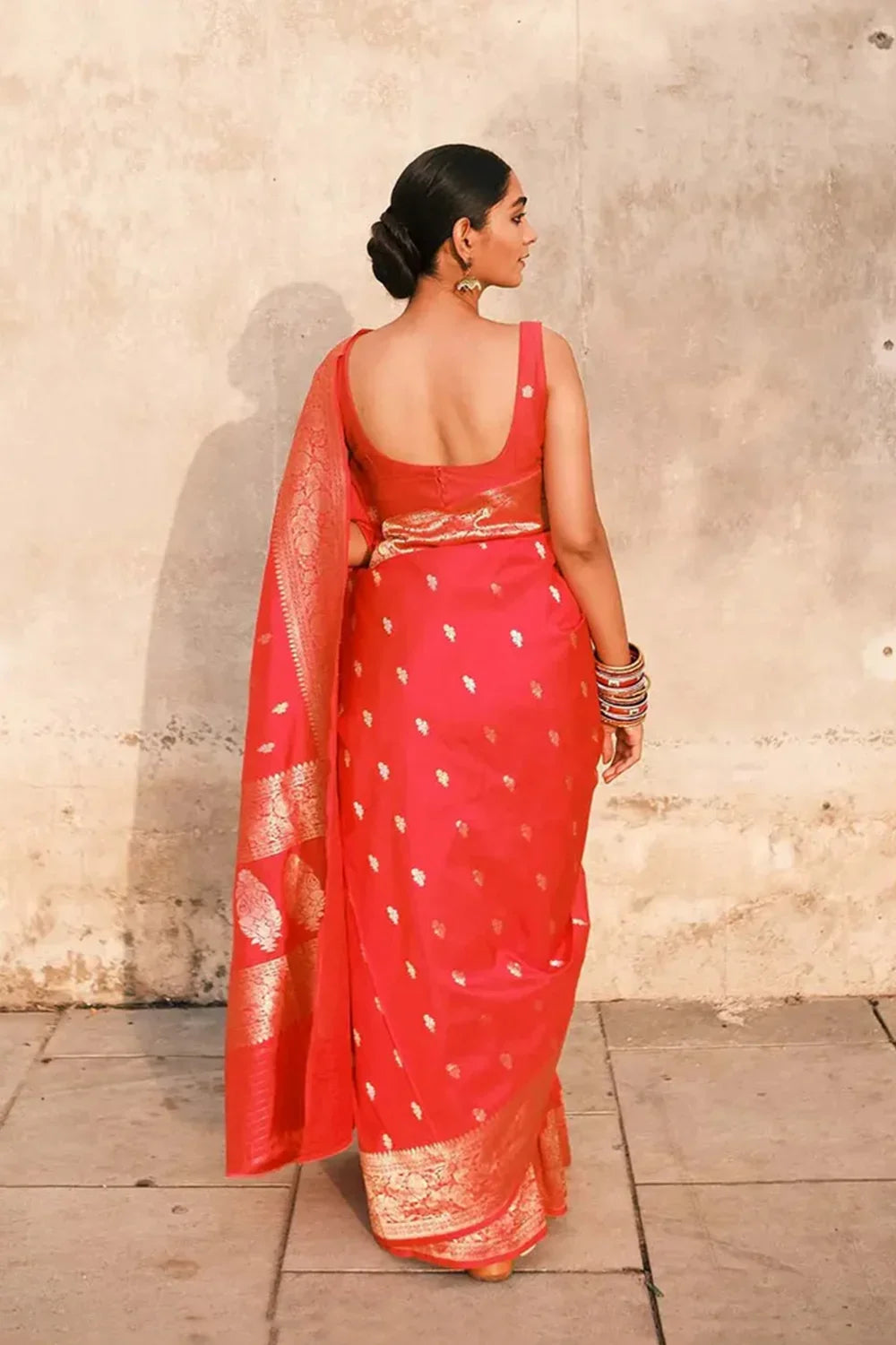 Handloom Red Pure Silk Banarasi Saree-Sutra Art of Clothing