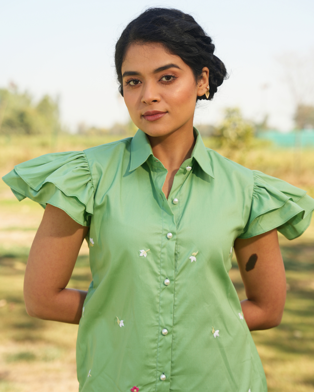 Isshana Hand-Embroidered Short Dress – hand-embroidered 100% cotton – RASRA MAI