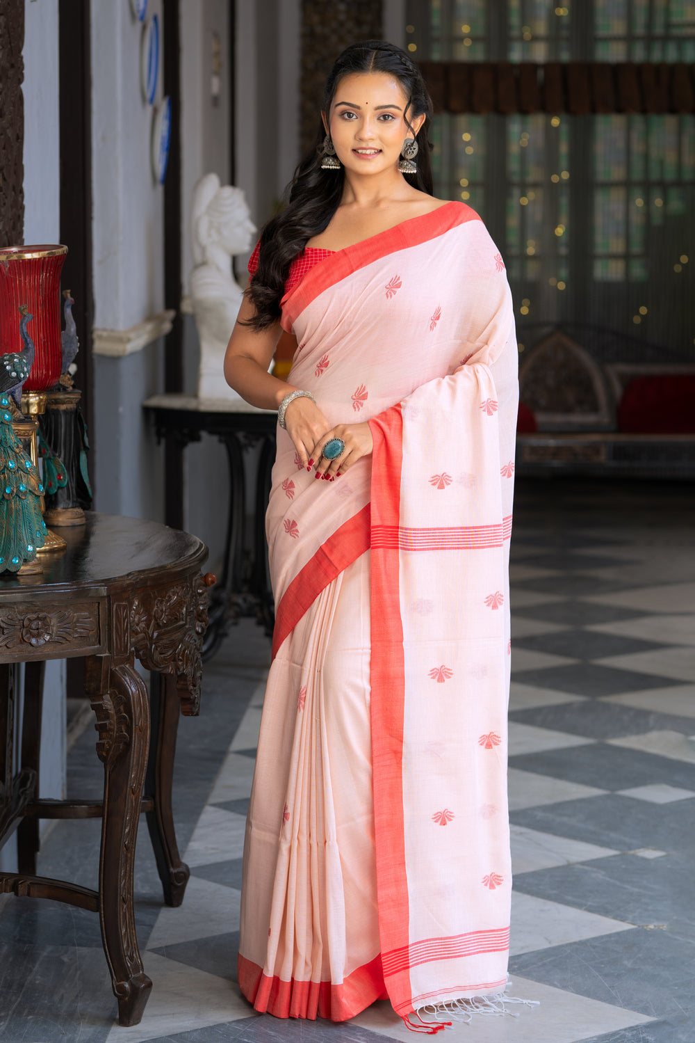 Handloom Peach & Red Mul Cotton Jamdani Saree-Sutra Art of Clothing