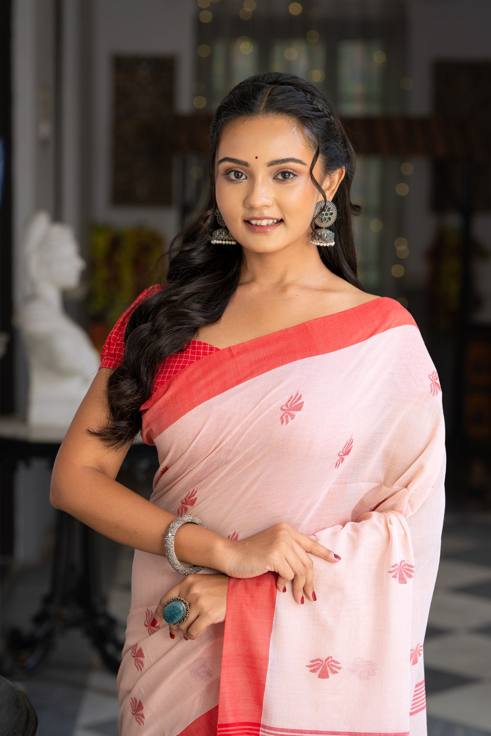 Handloom Peach & Red Mul Cotton Jamdani Saree-Sutra Art of Clothing