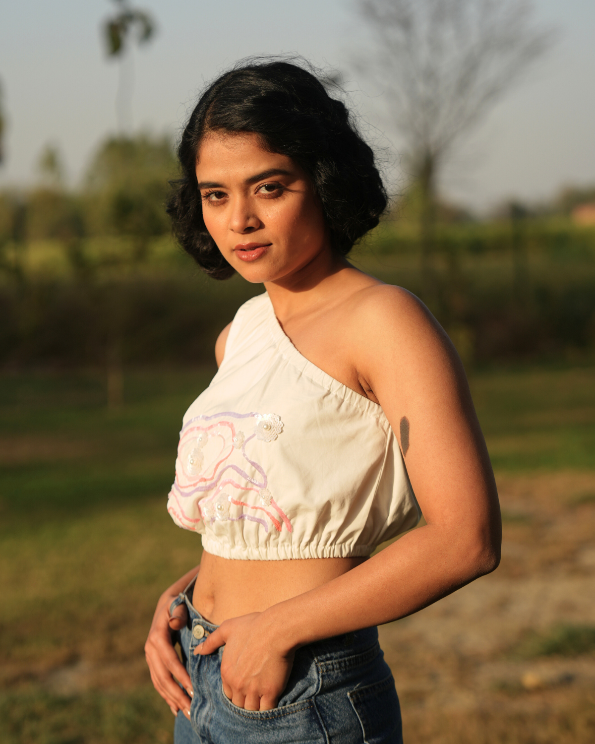 Aamiyaa Hand-Embroidered Crop Top – hand-embroidered 100% cotton – RASRA MAI