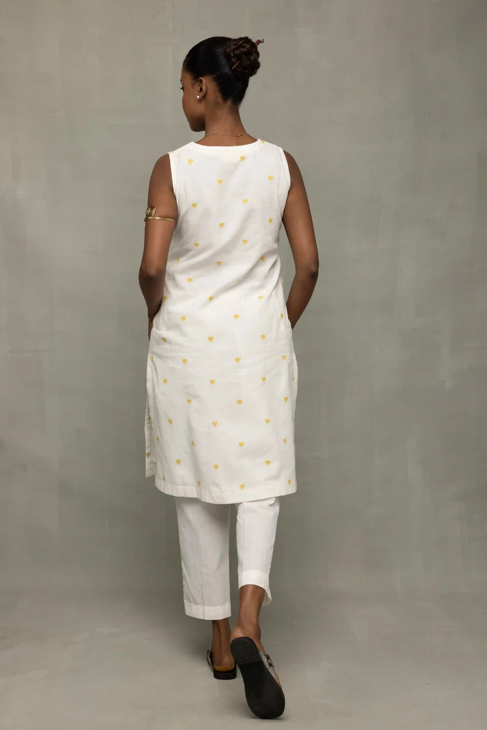 Ivory Hearts South Cotton Sleeveless Co-Ord Set-Sutra Art of Clothing