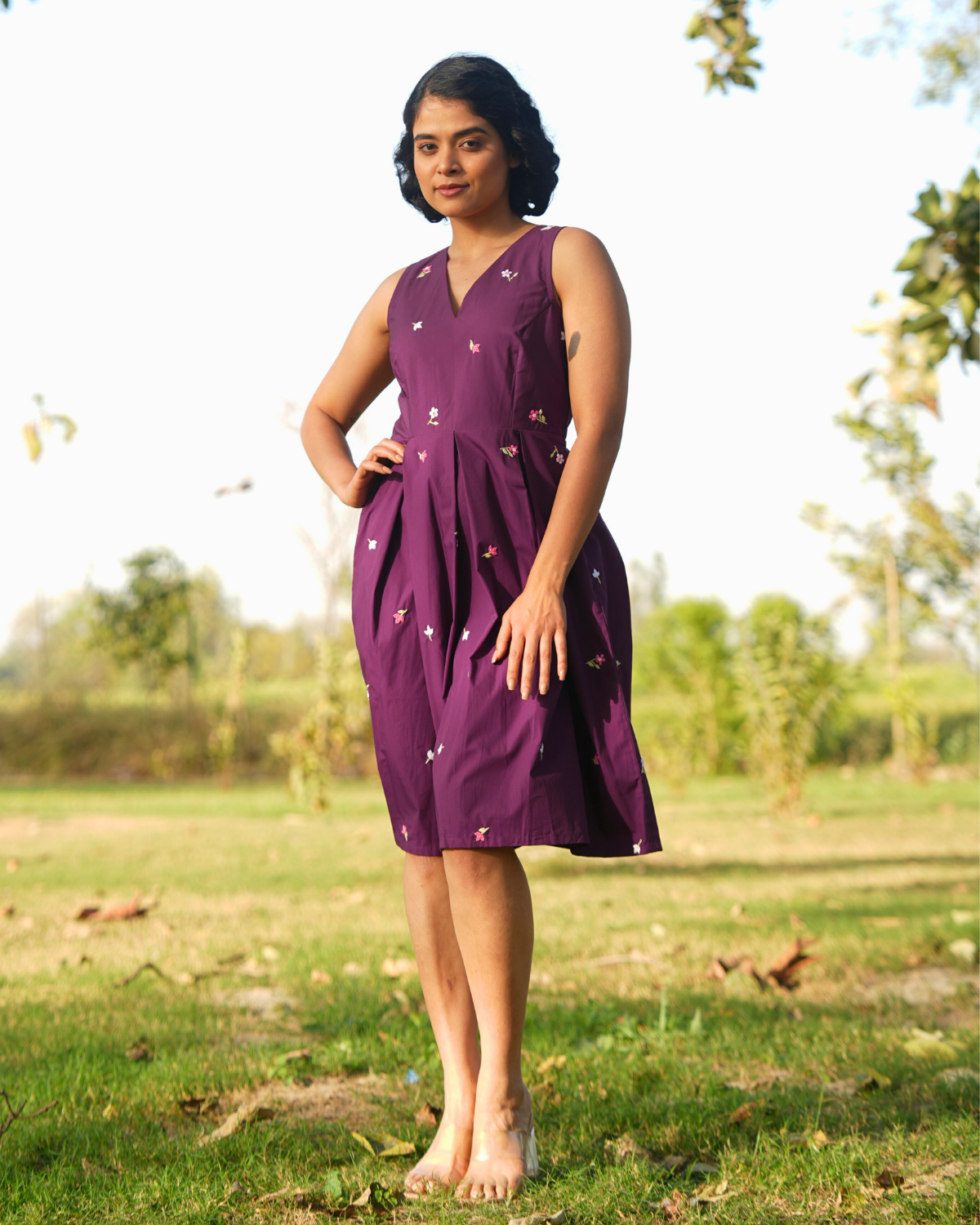 Allaya Hand-Embroidered Short Dress – hand-embroidered 100% cotton – RASRA MAI