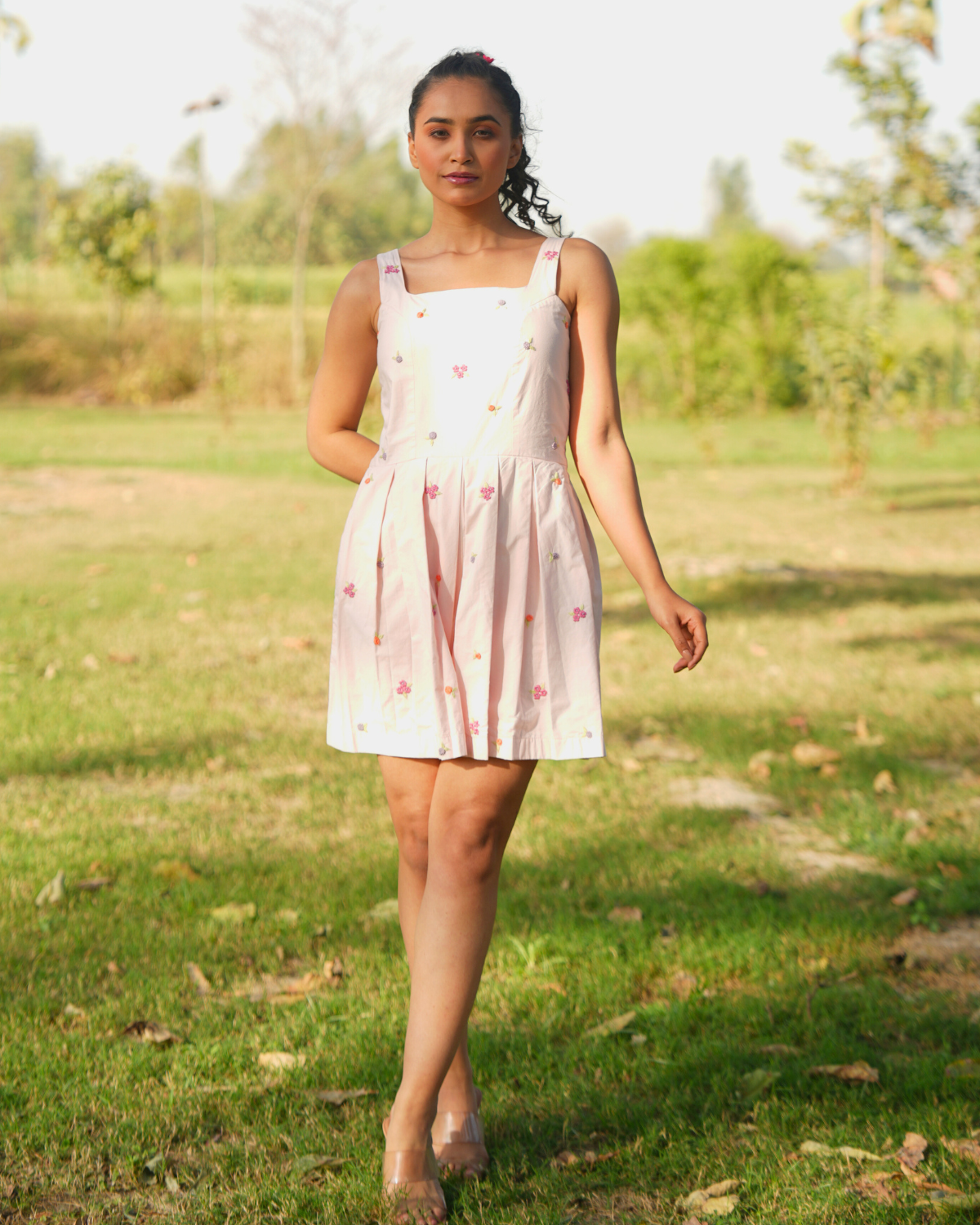 Rria Hand-Embroidered Jumpsuit – hand-embroidered 100% cotton – RASRA MAI