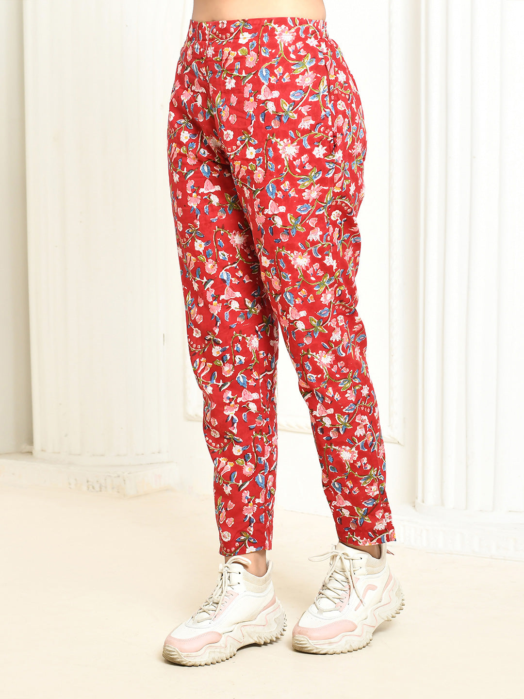 Aesica Handprinted Women's Cotton floral Pant-3
