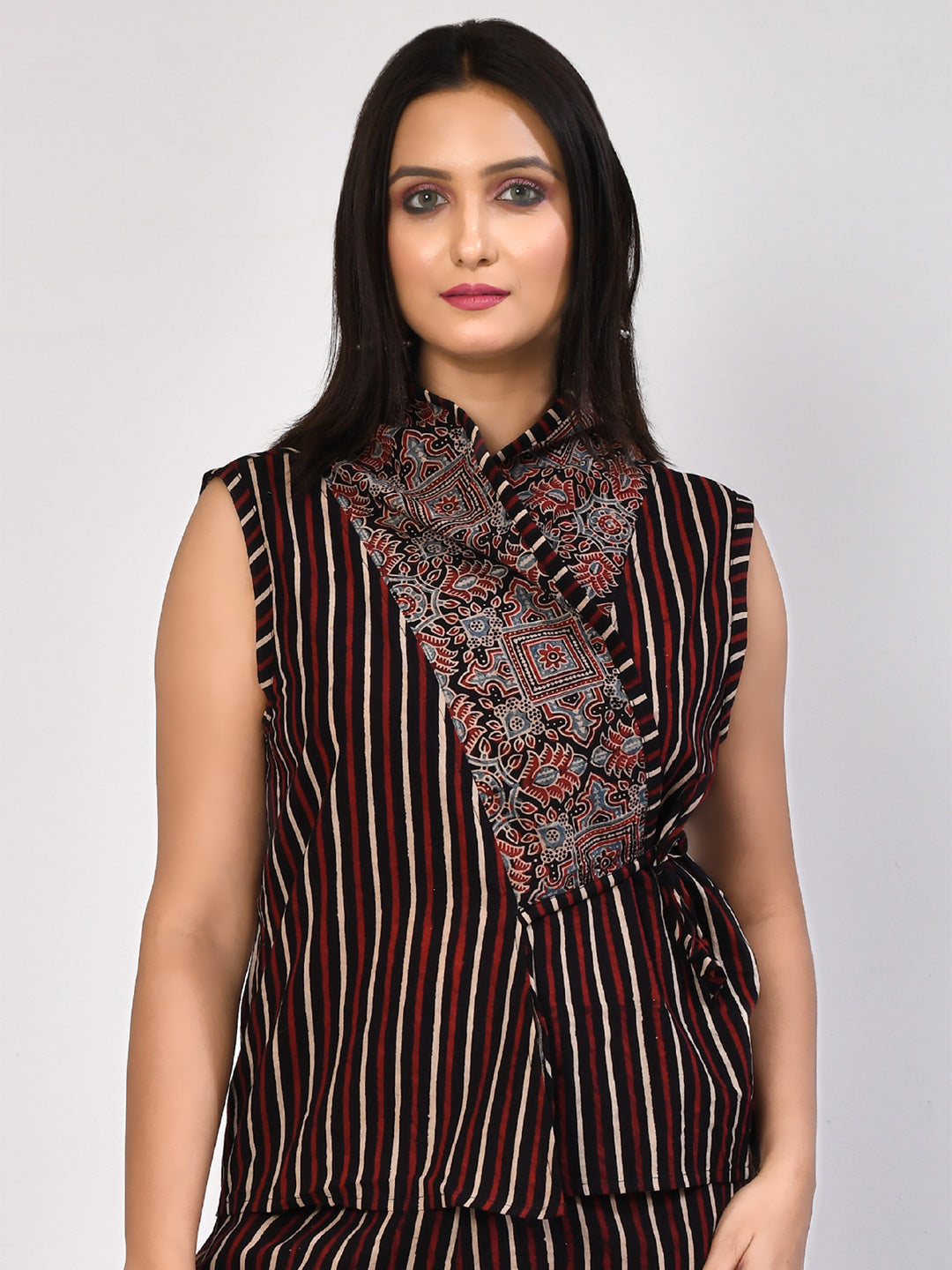 Bella Black handprinted Ajrakh best Cotton Co-ord set foe women, relaxed fit and perfect for summer outings-3