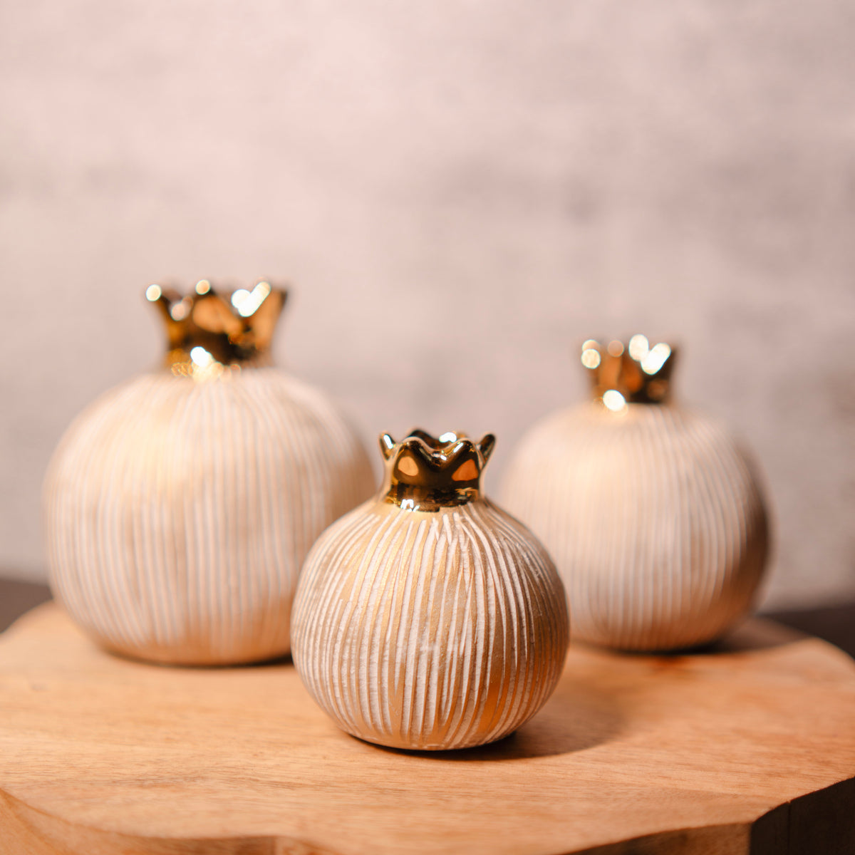 Pomegranate Jewel Vase Set – Luxury Porcelain Mini Vases for Home Decor. - https://artecasa.in/