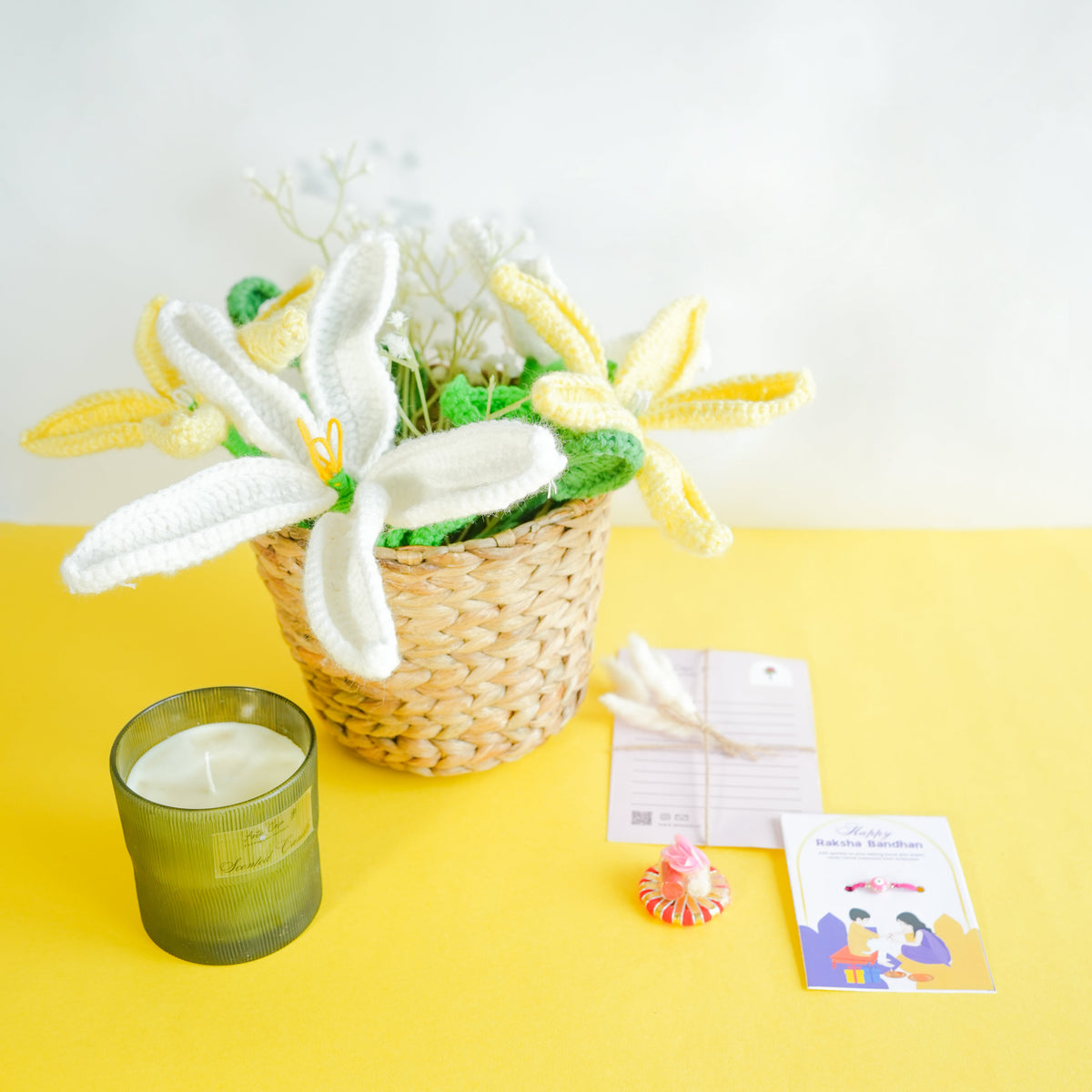 Blossoms of Love Candle Basket - https://artecasa.in/