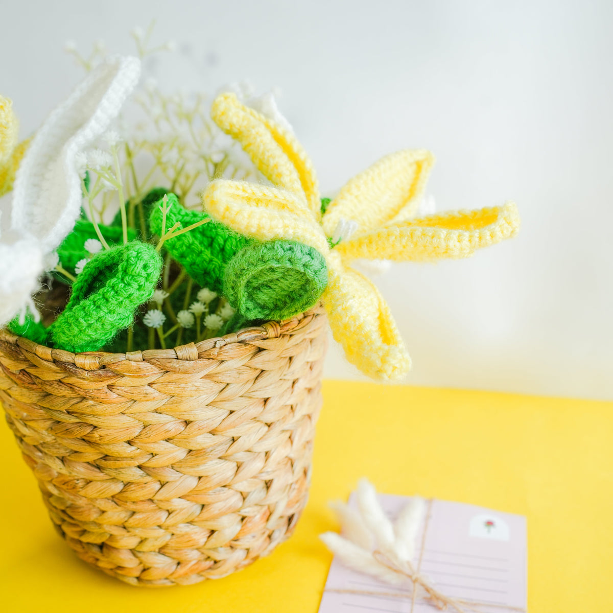 Blossoms of Love Candle Basket - https://artecasa.in/