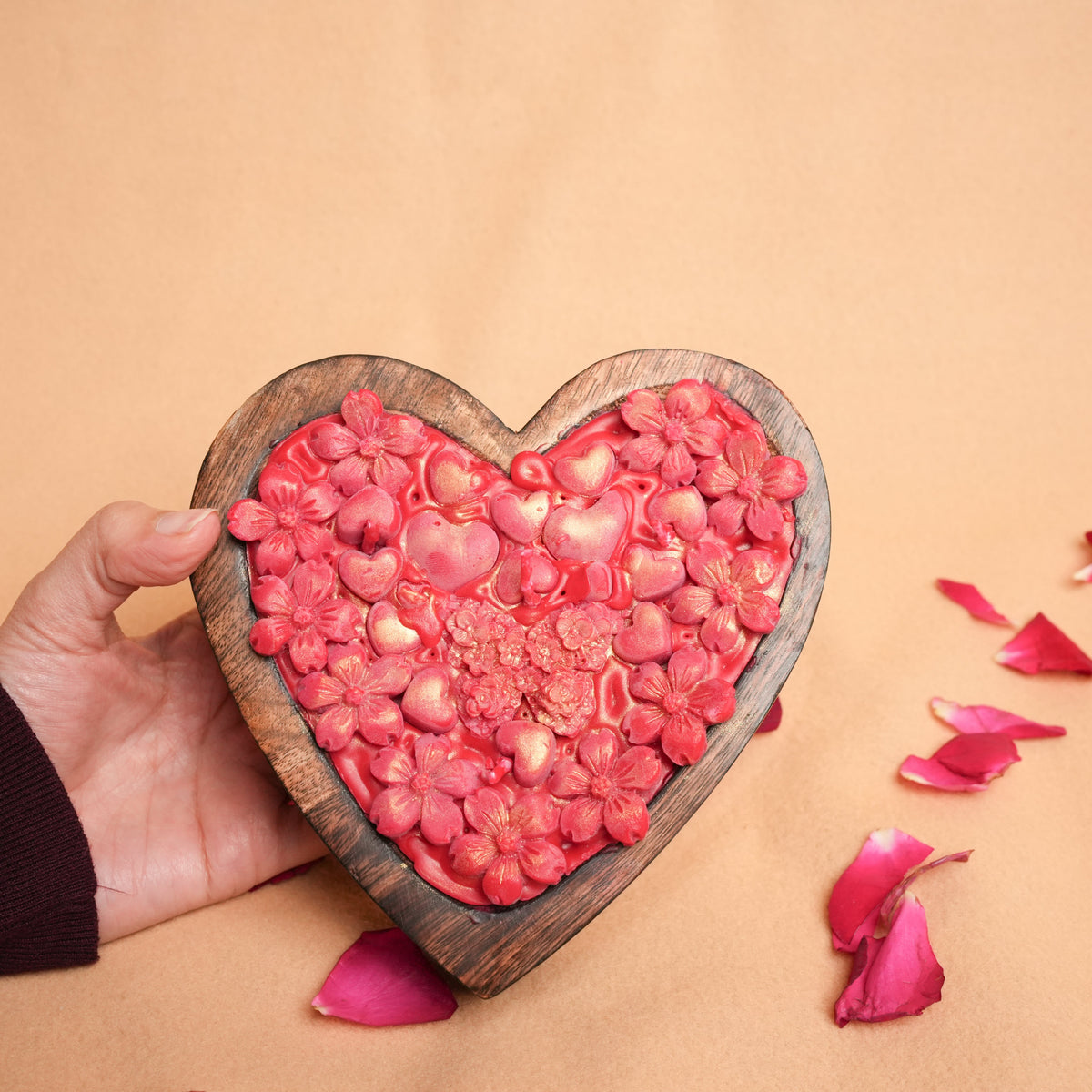 Wooden Heart Candle – Natural Romantic Candle Décor | Artecasa - https://artecasa.in/