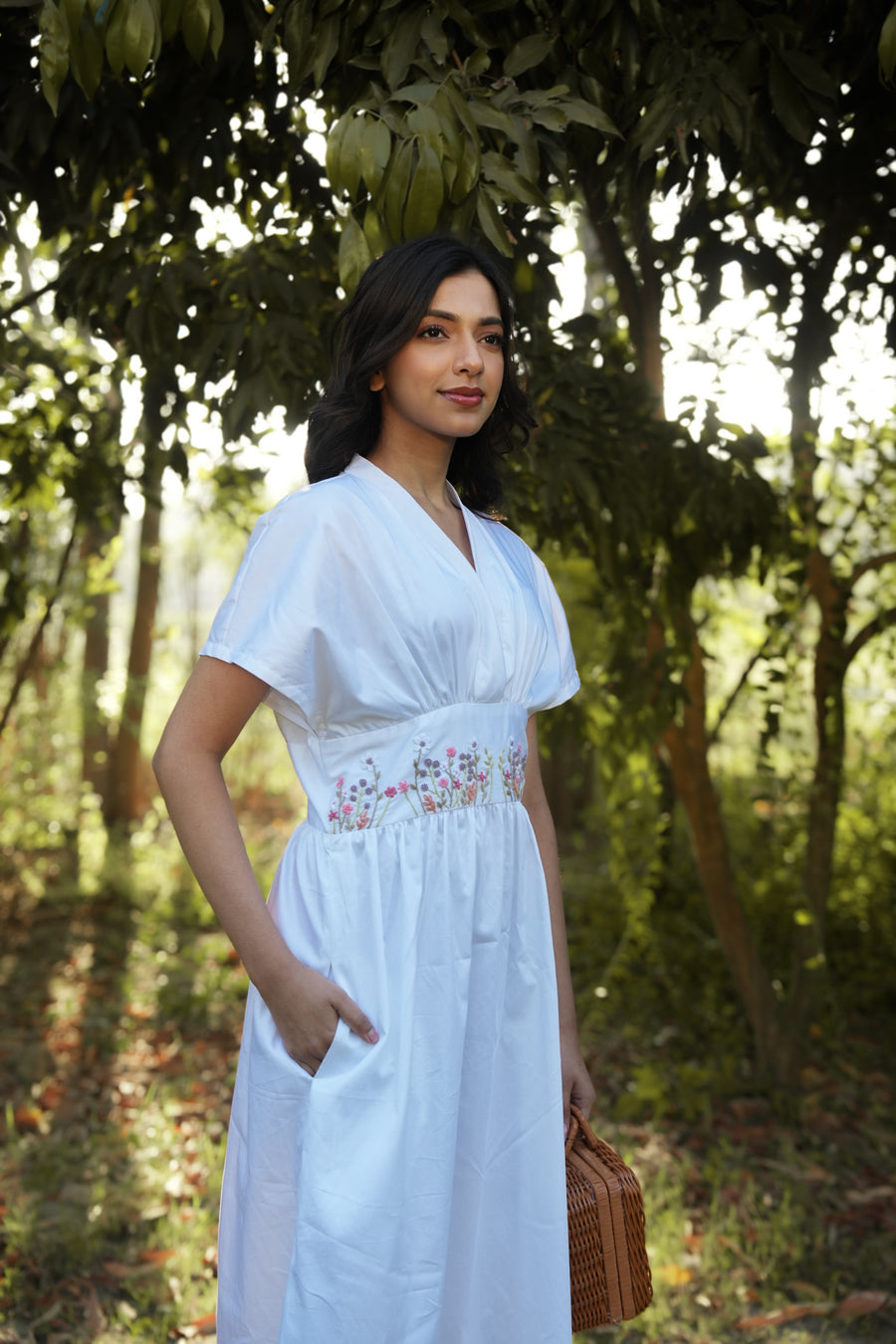 Eknoor Hand-Embroidered Midi Dress – hand-embroidered 100% cotton – RASRA MAI