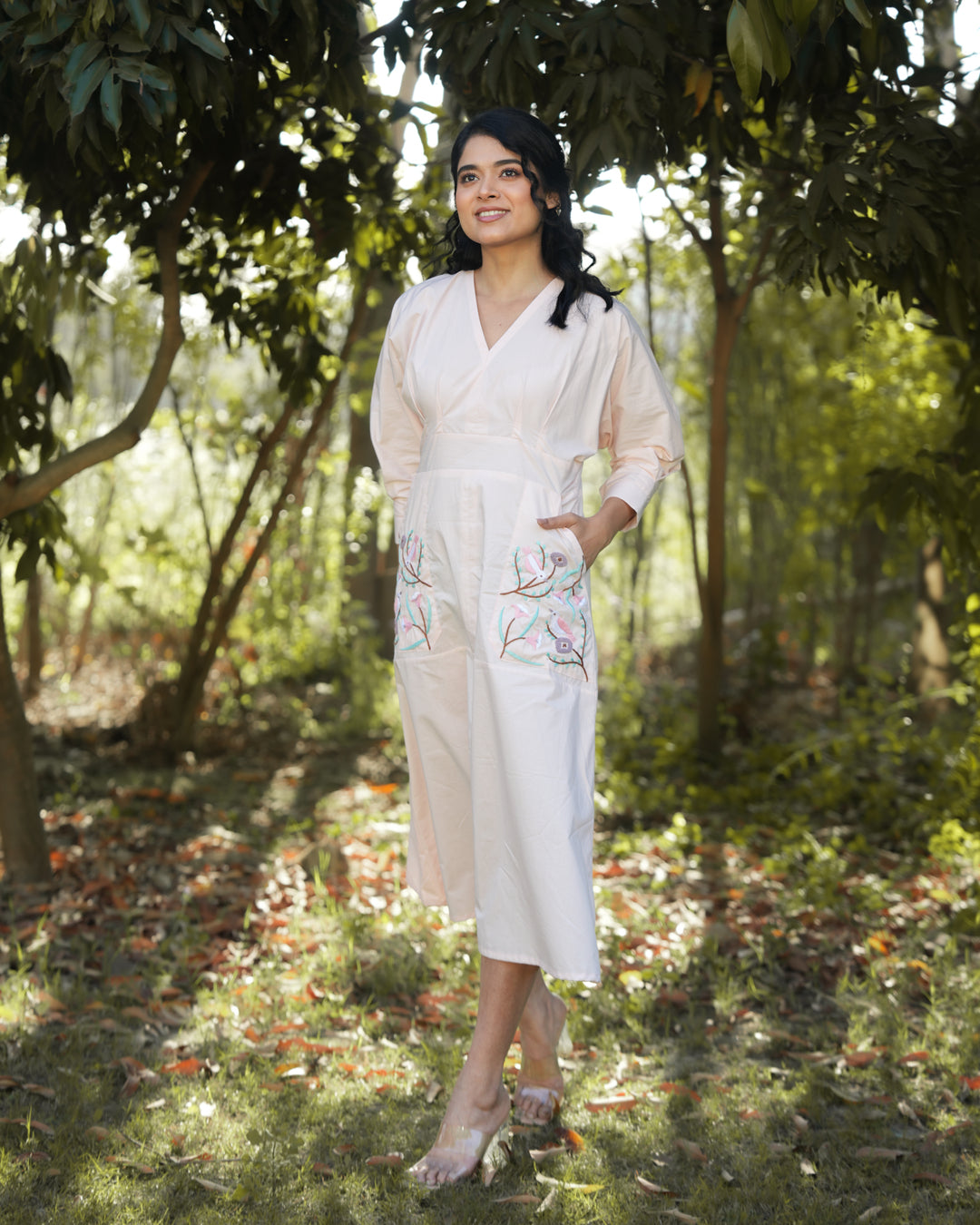Isshani Hand-Embroidered Midi Dress – hand-embroidered 100% cotton – RASRA MAI