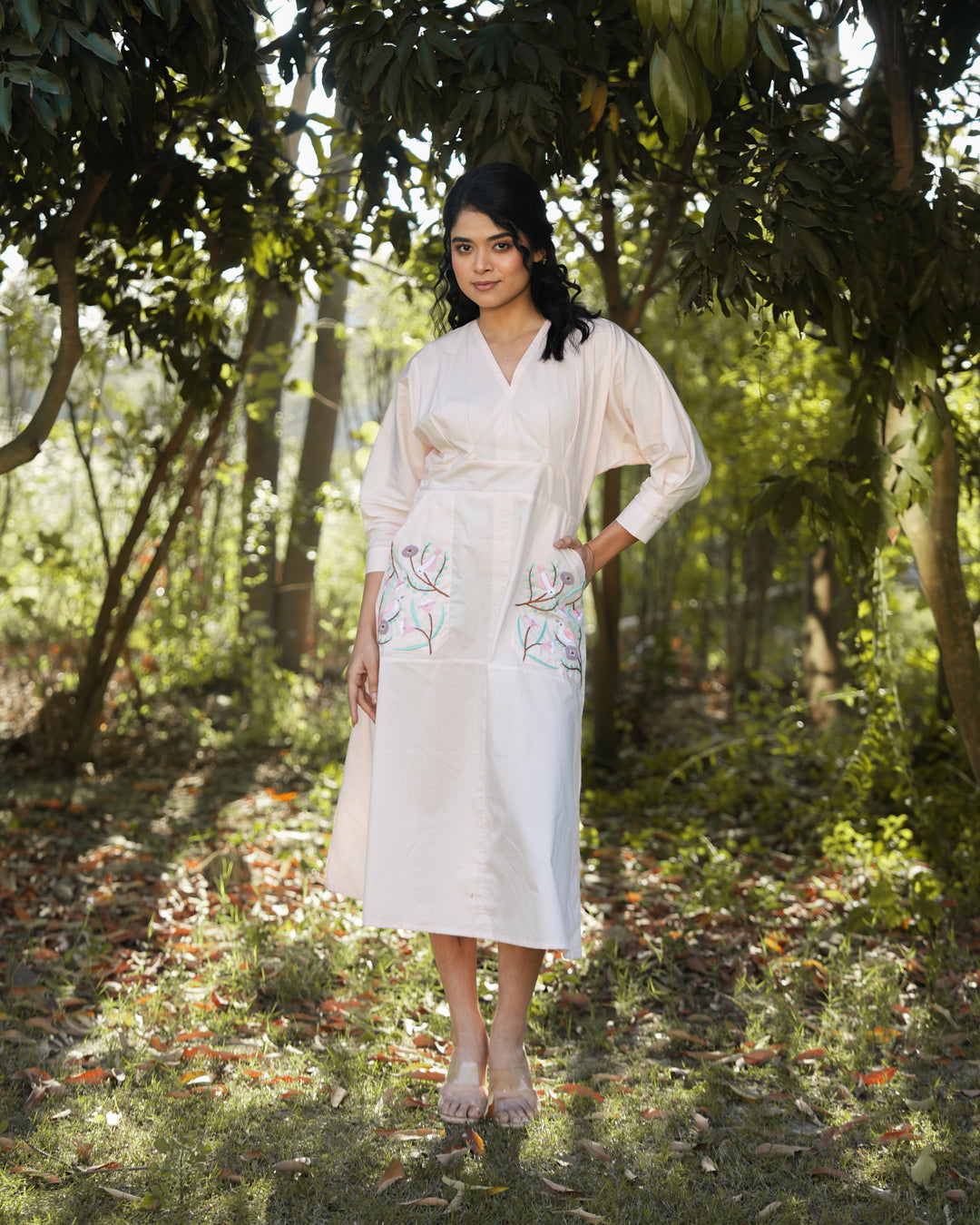 Isshani Hand-Embroidered Midi Dress – hand-embroidered 100% cotton – RASRA MAI