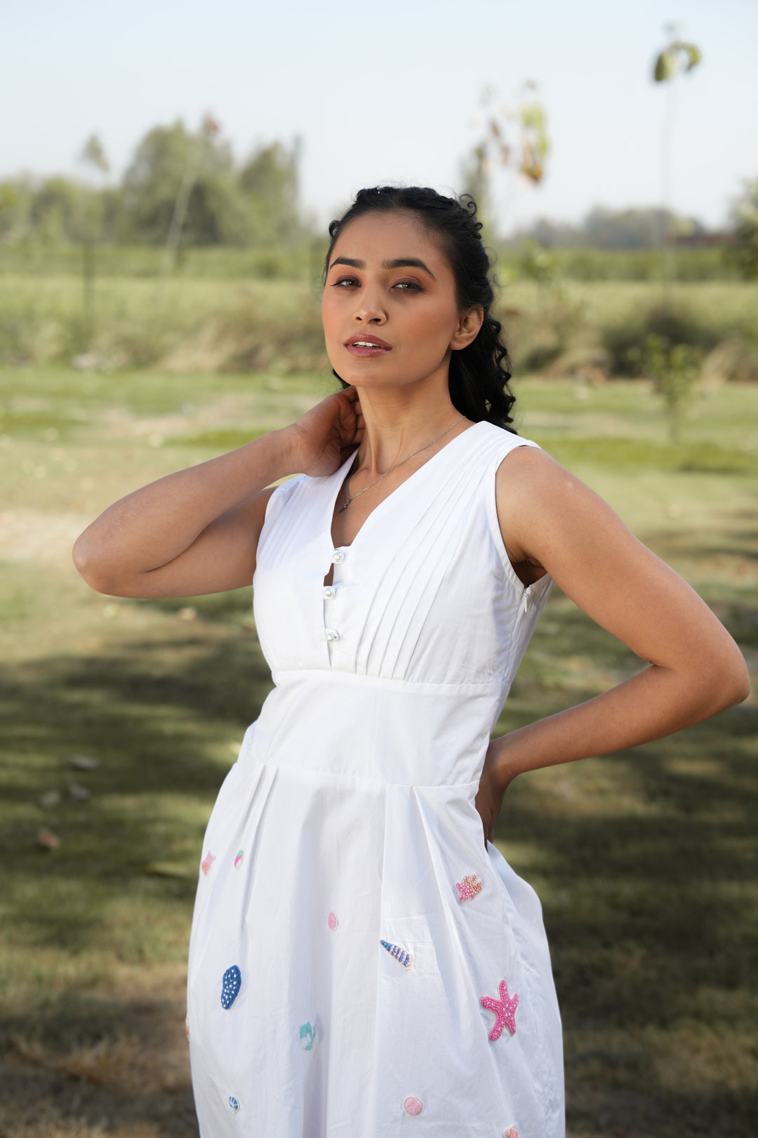 Rreet Hand-Embroidered Midi Dress – hand-embroidered 100% cotton – RASRA MAI