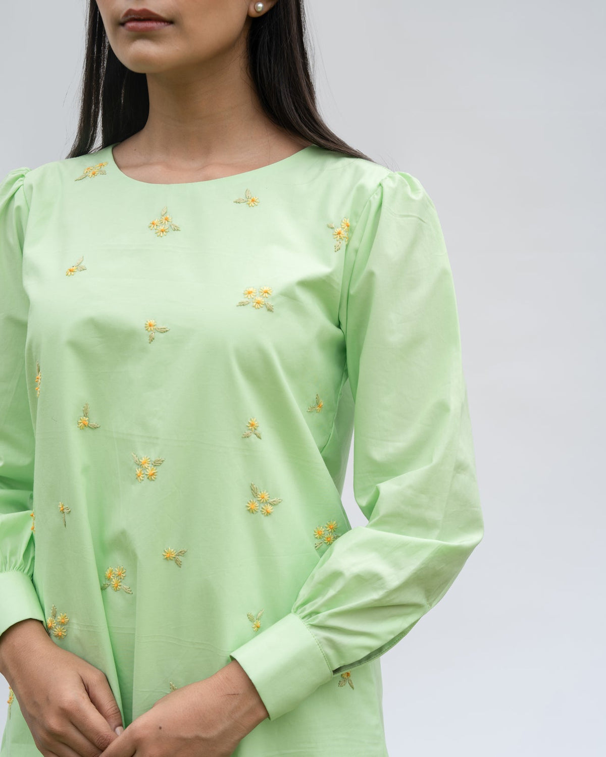 Arushi Hand-Embroidered Short Dress – hand-embroidered 100% cotton – RASRA MAI