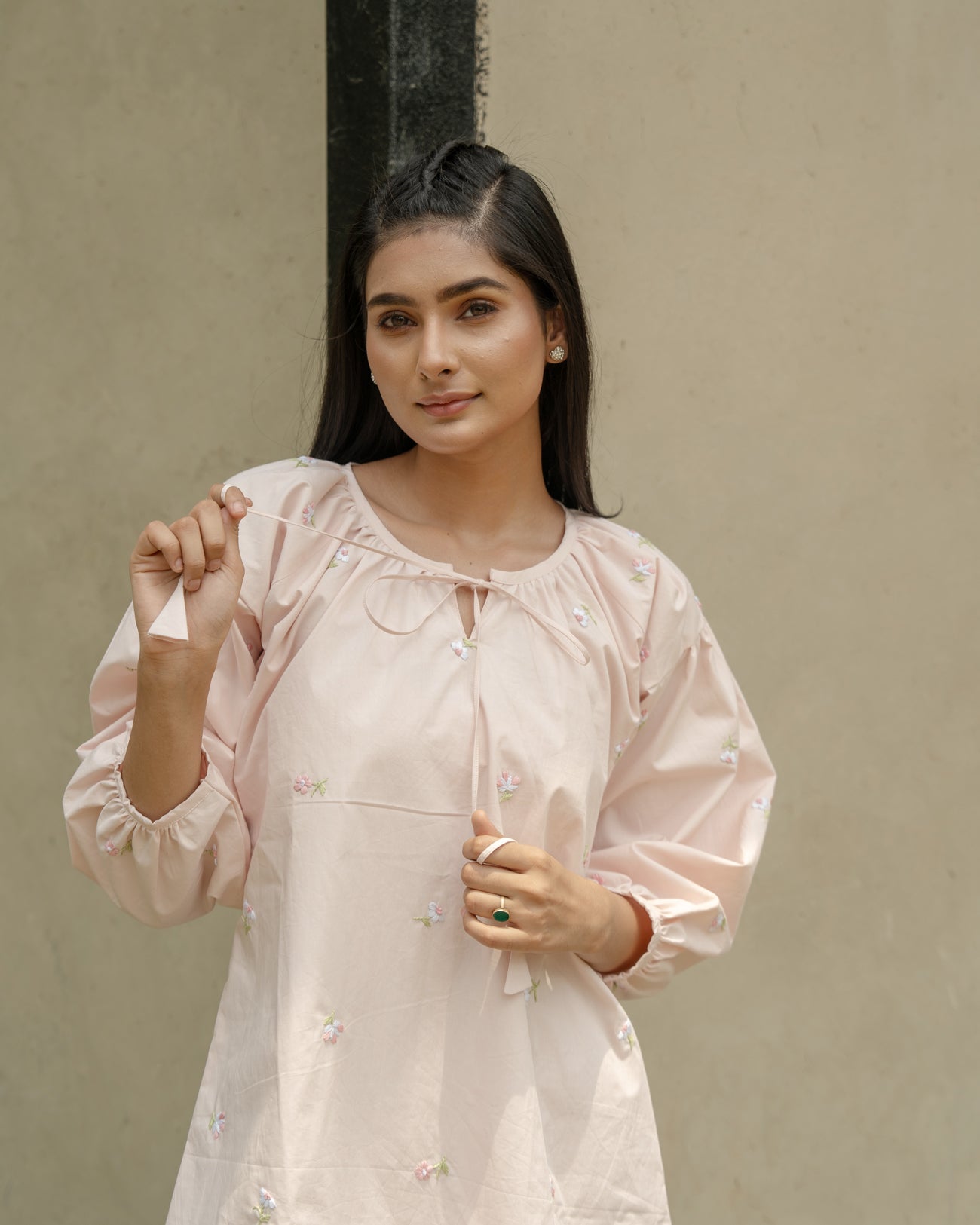 Tarra Hand-Embroidered Short Dress – hand-embroidered 100% cotton – RASRA MAI