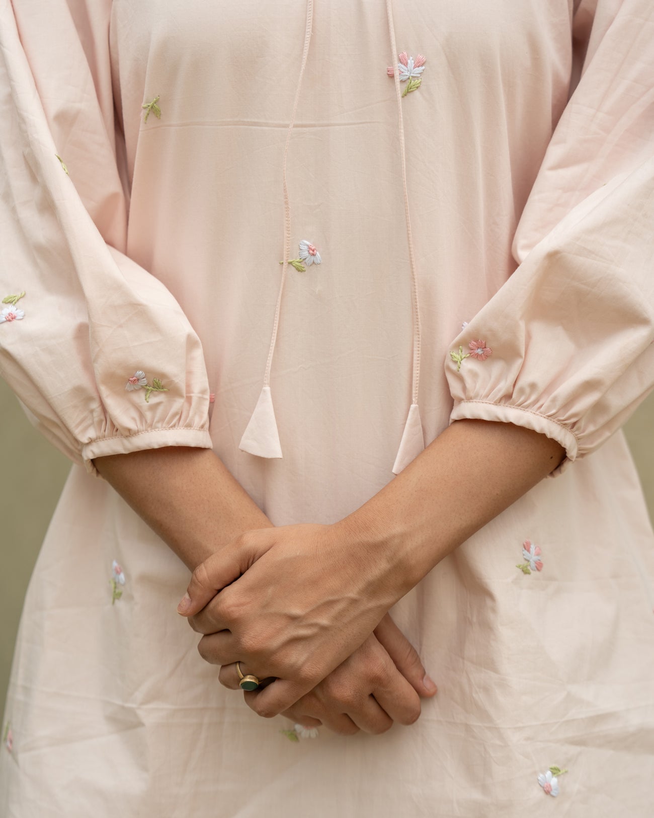 Tarra Hand-Embroidered Short Dress – hand-embroidered 100% cotton – RASRA MAI