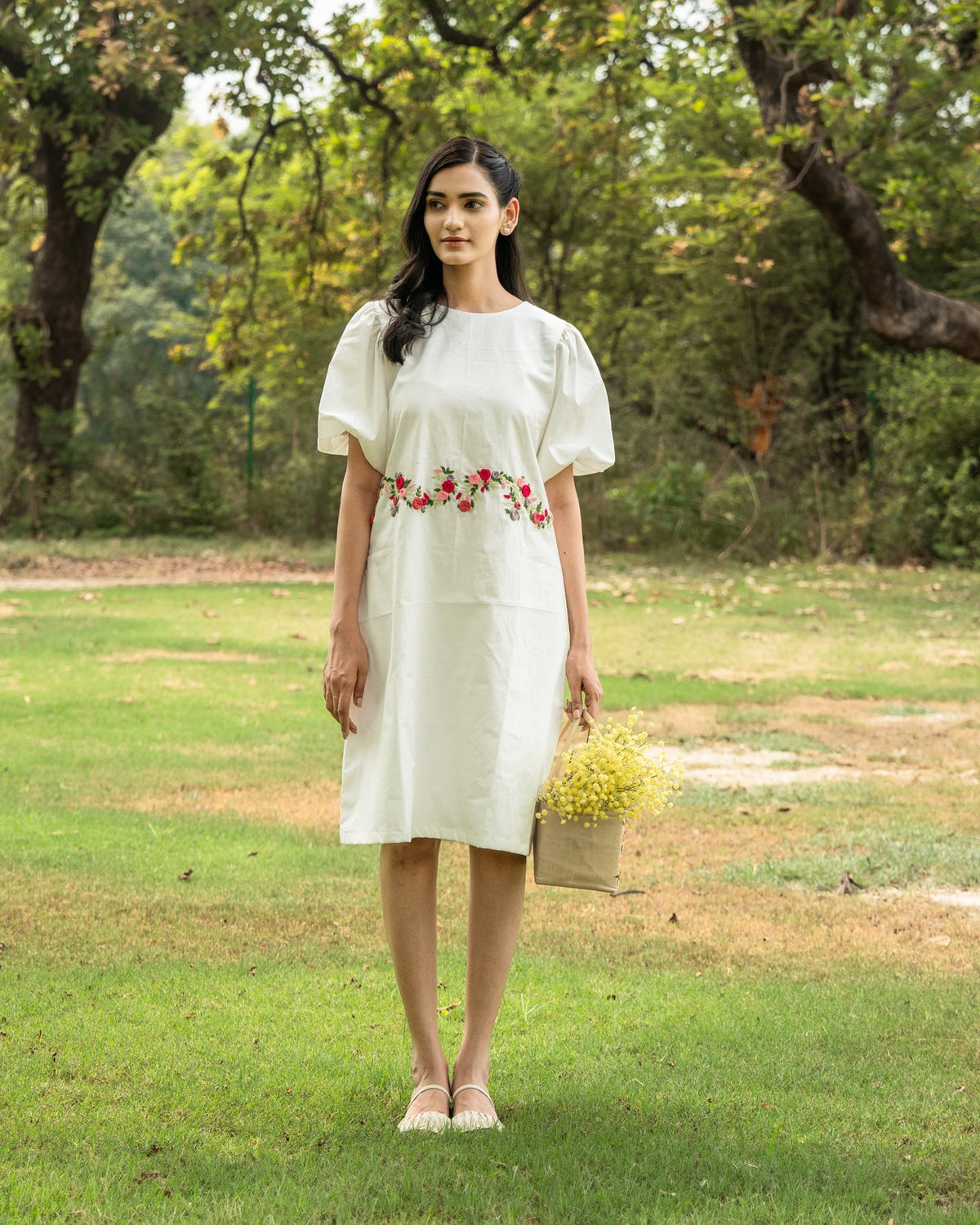 Sayli Hand-Embroidered Short Dress – hand-embroidered 100% cotton – RASRA MAI