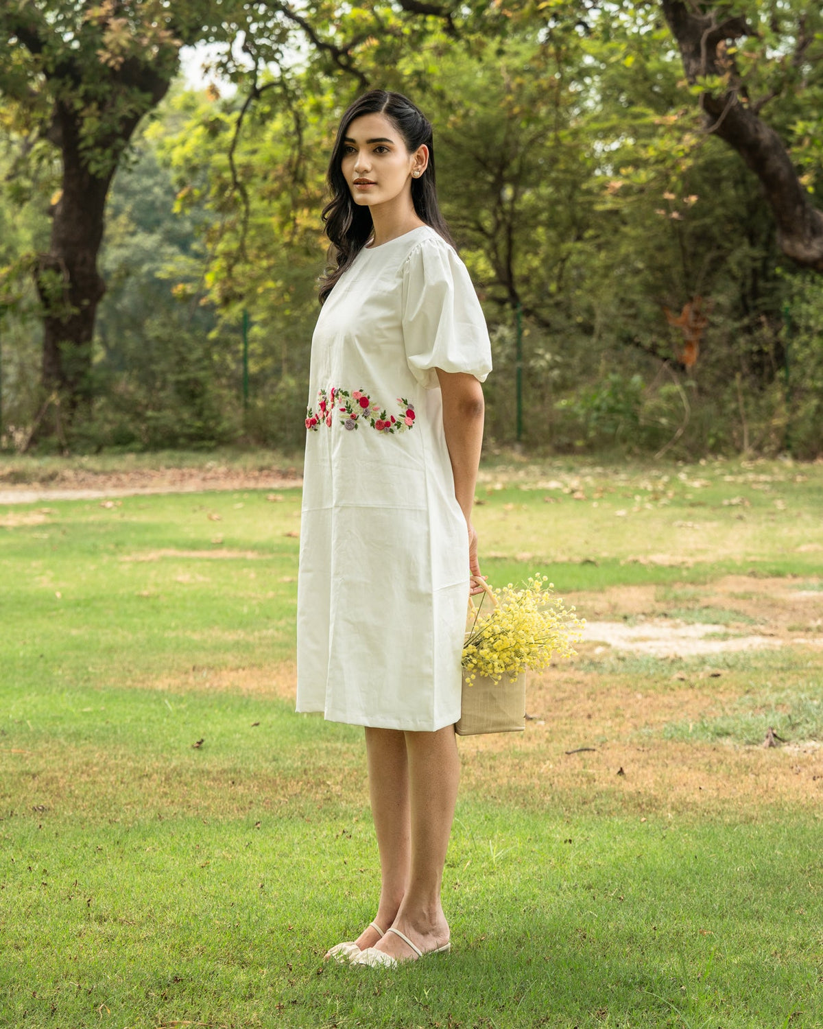 Sayli Hand-Embroidered Short Dress – hand-embroidered 100% cotton – RASRA MAI