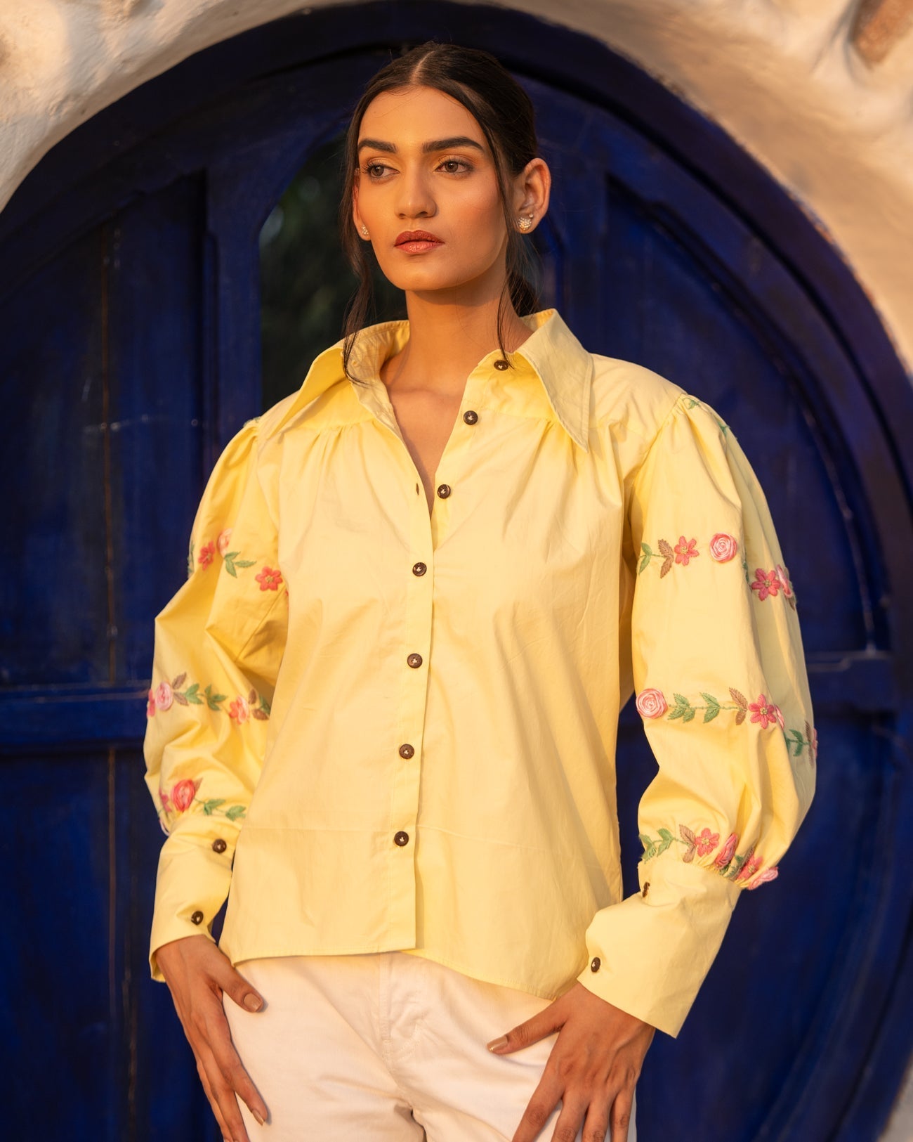 Deviinaa Hand-Embroidered Shirt – hand-embroidered 100% cotton – RASRA MAI