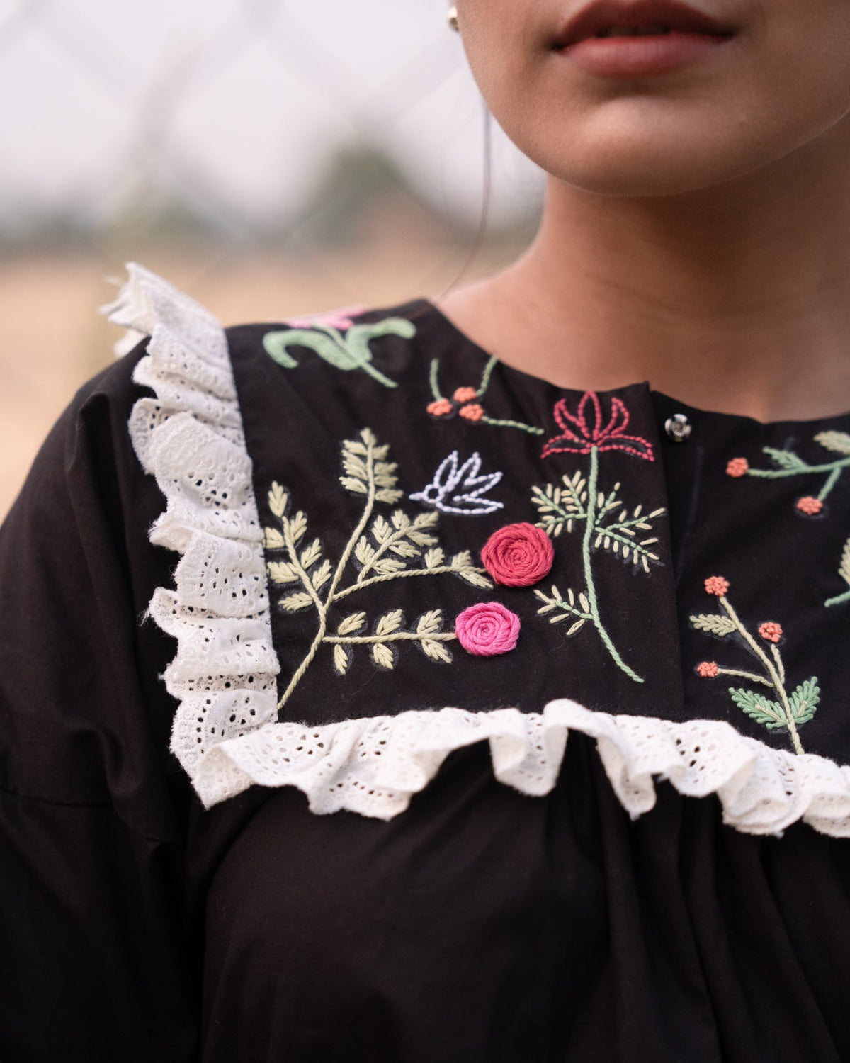 Ttina Hand-Embroidered Top – hand-embroidered 100% cotton – RASRA MAI