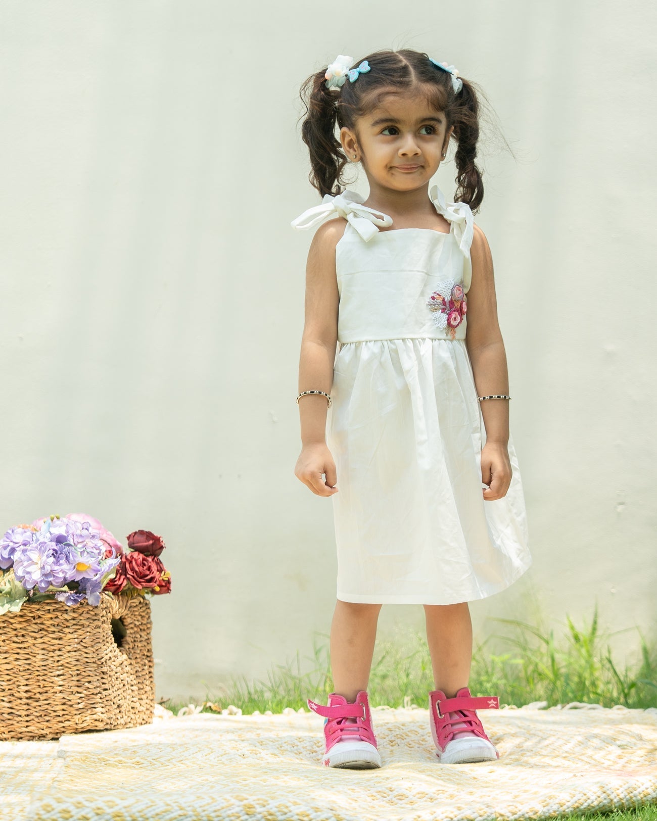 Eila Hand-Embroidered Dress – hand-embroidered 100% cotton – RASRA MAI