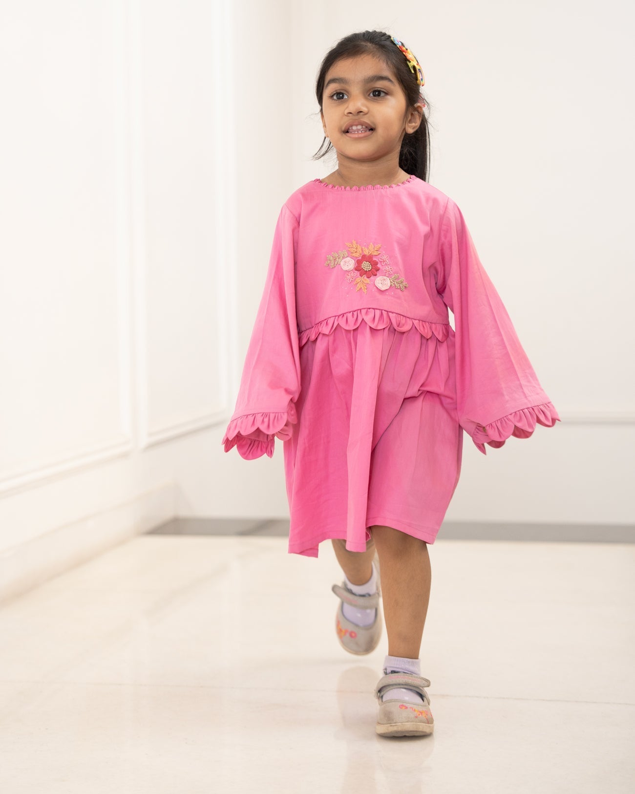 Diti Hand-Embroidered Dress – hand-embroidered 100% cotton – RASRA MAI