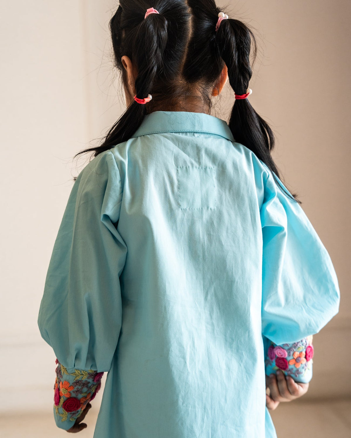 Rini Hand-Embroidered Dress – hand-embroidered 100% cotton – RASRA MAI