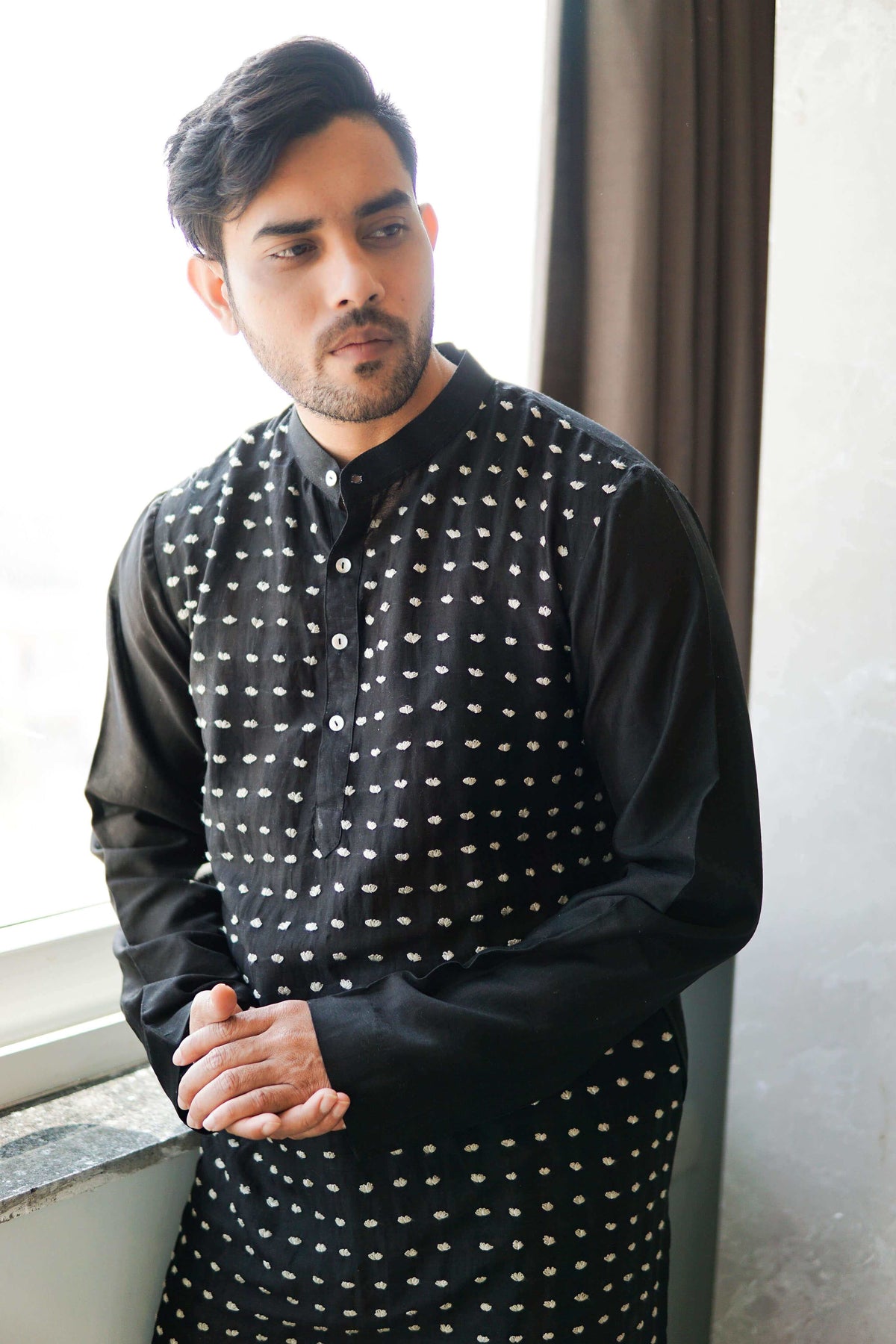 Anantha-Men's Chanderi Hand Embroidered Straight Kurta-bihart