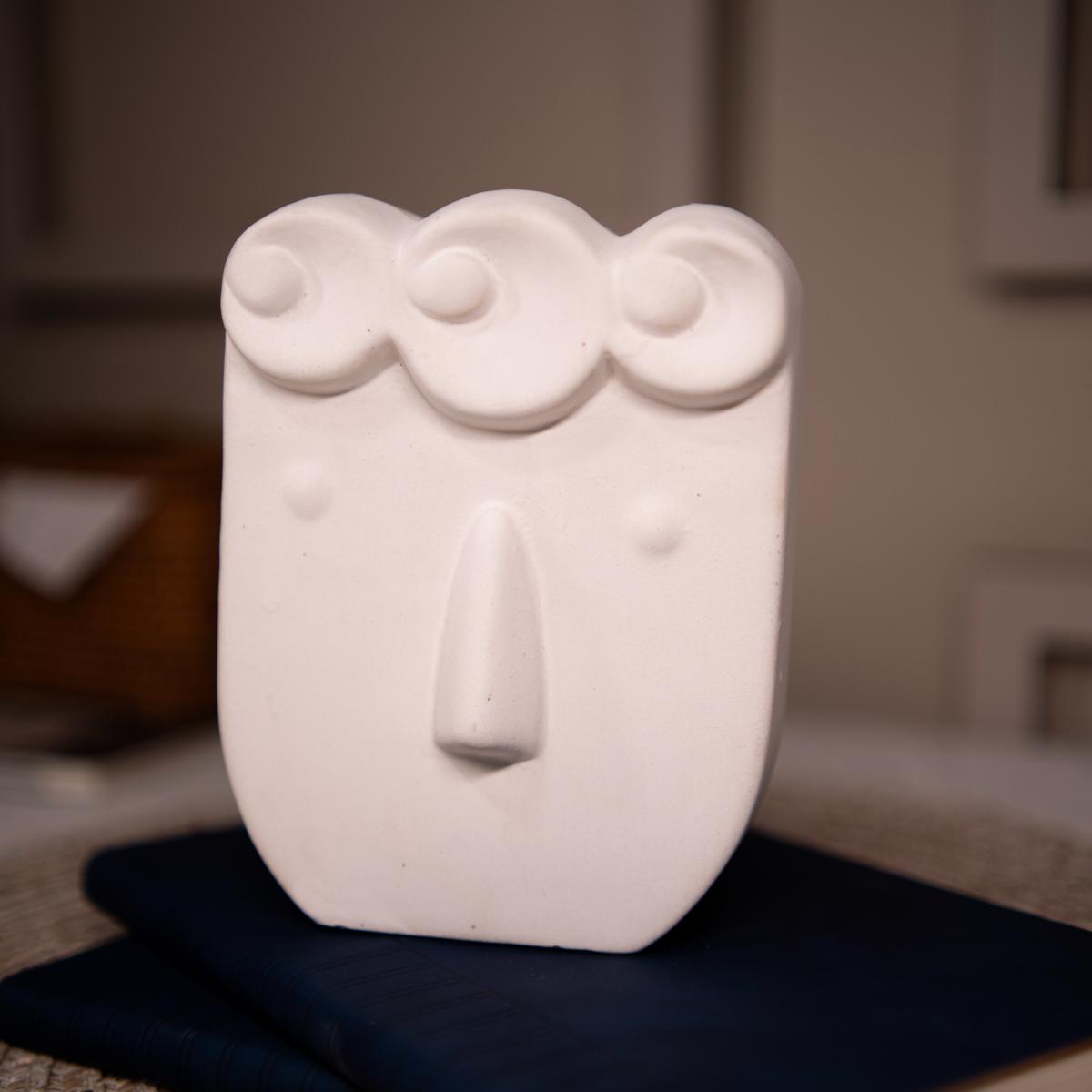 Abstract vase set of 3 - https://artecasa.in/