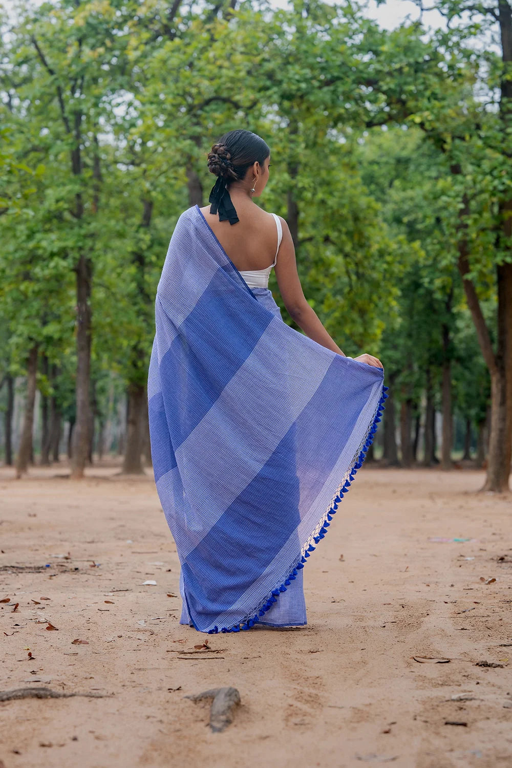 Handloom Blue Check Mul Cotton Saree-Sutra Art of Clothing
