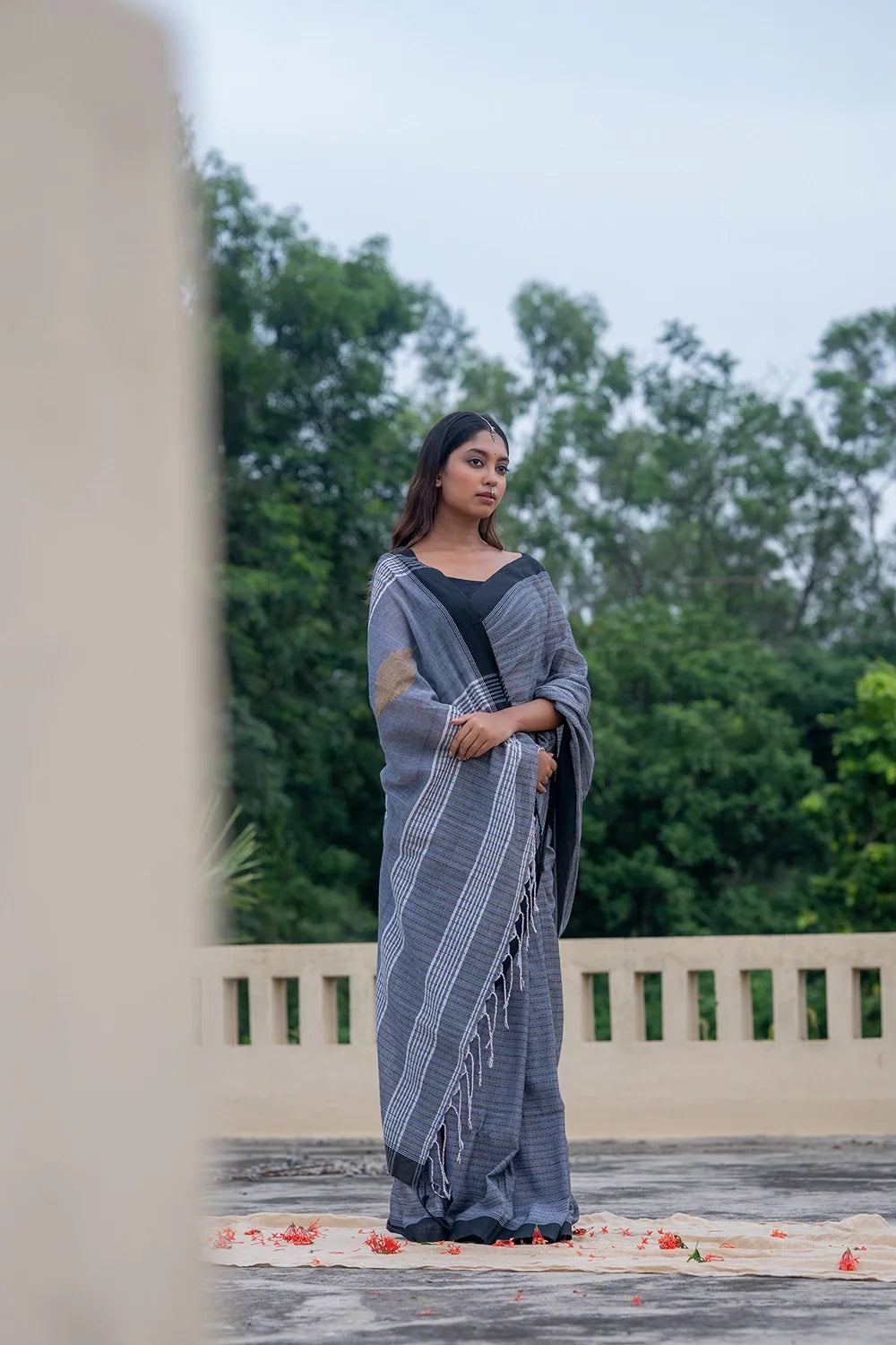 Handloom Grey Pure Cotton Jamdani Saree with Black Border