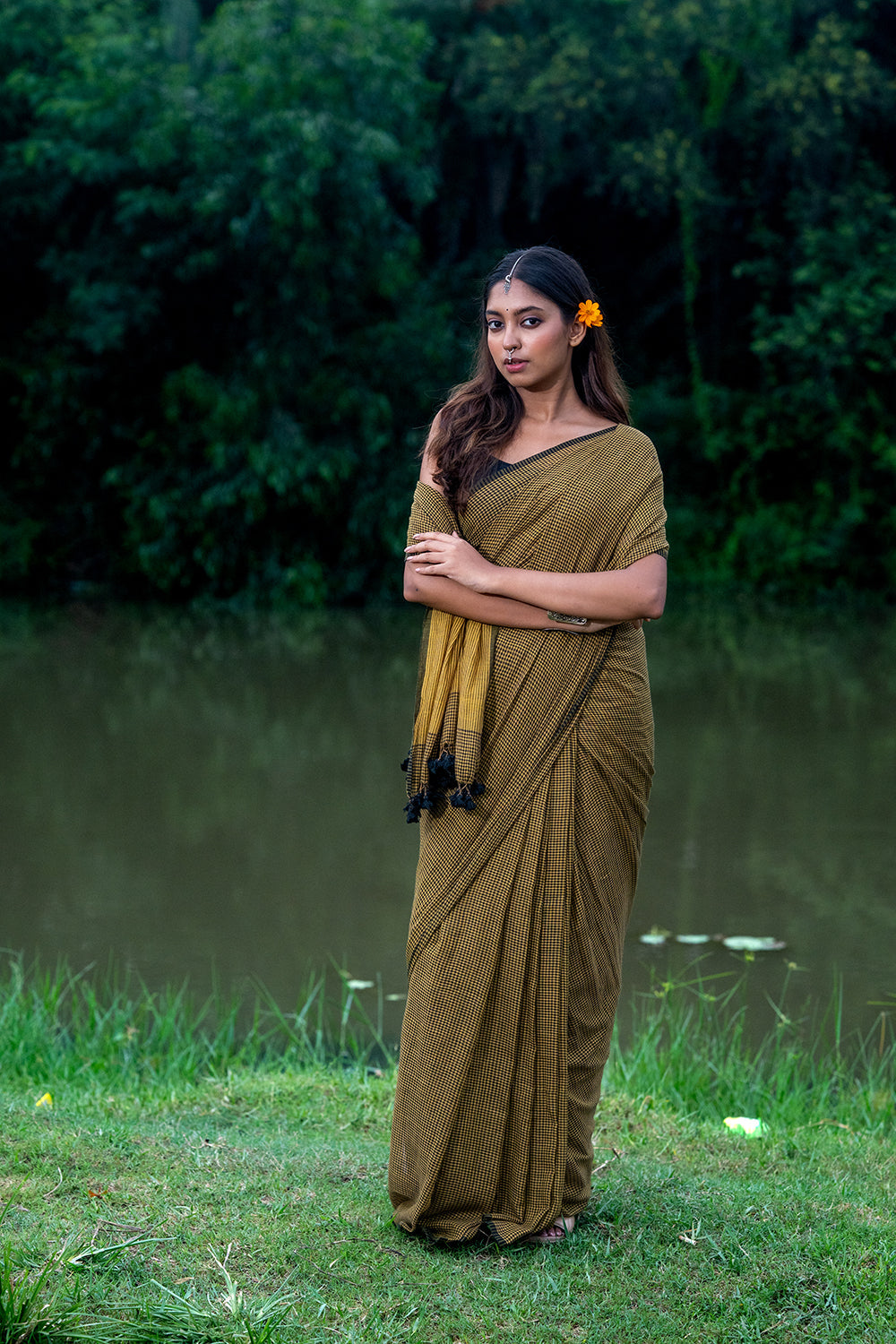 Handloom Olive Green Check Mul Cotton Saree-Sutra Art of Clothing