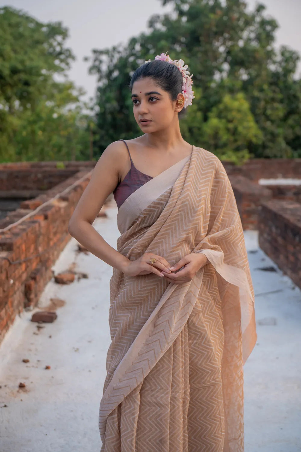 Handloom Beige Sandscape Linen Cotton Saree-Sutra Art of Clothing