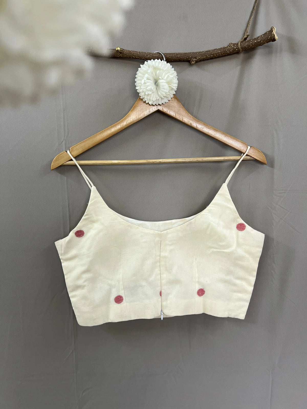 Aadhunik Jamdani Blouse-Sutra Art of Clothing