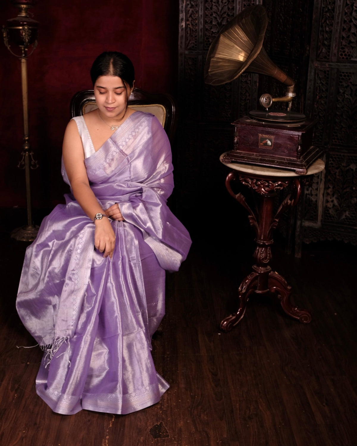 Shop Aame Khizaan Ka Khwaab saree in lavender tissue fabric with elegant border