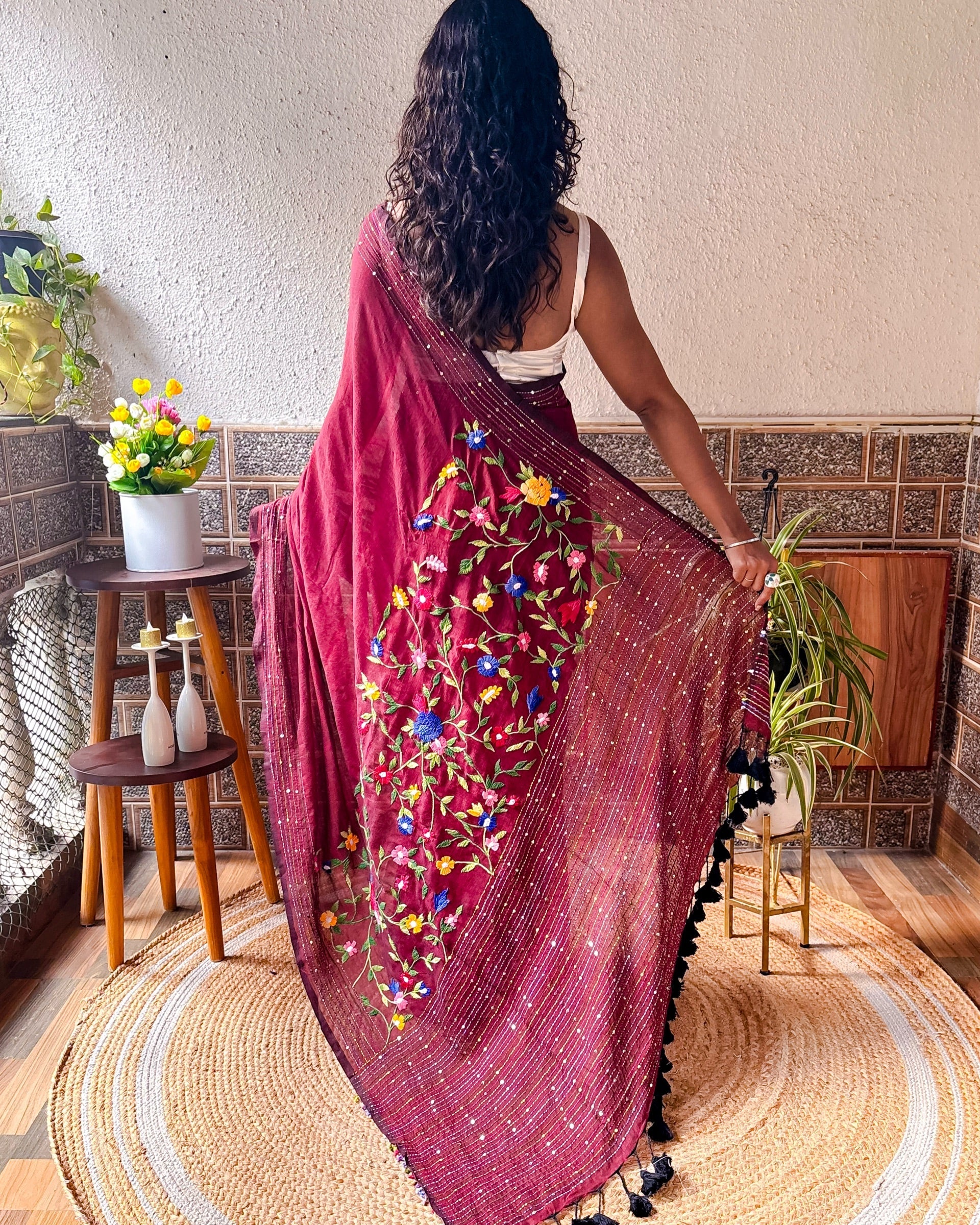 Soft and Comfortable maroon mulmul cotton saree with thread work