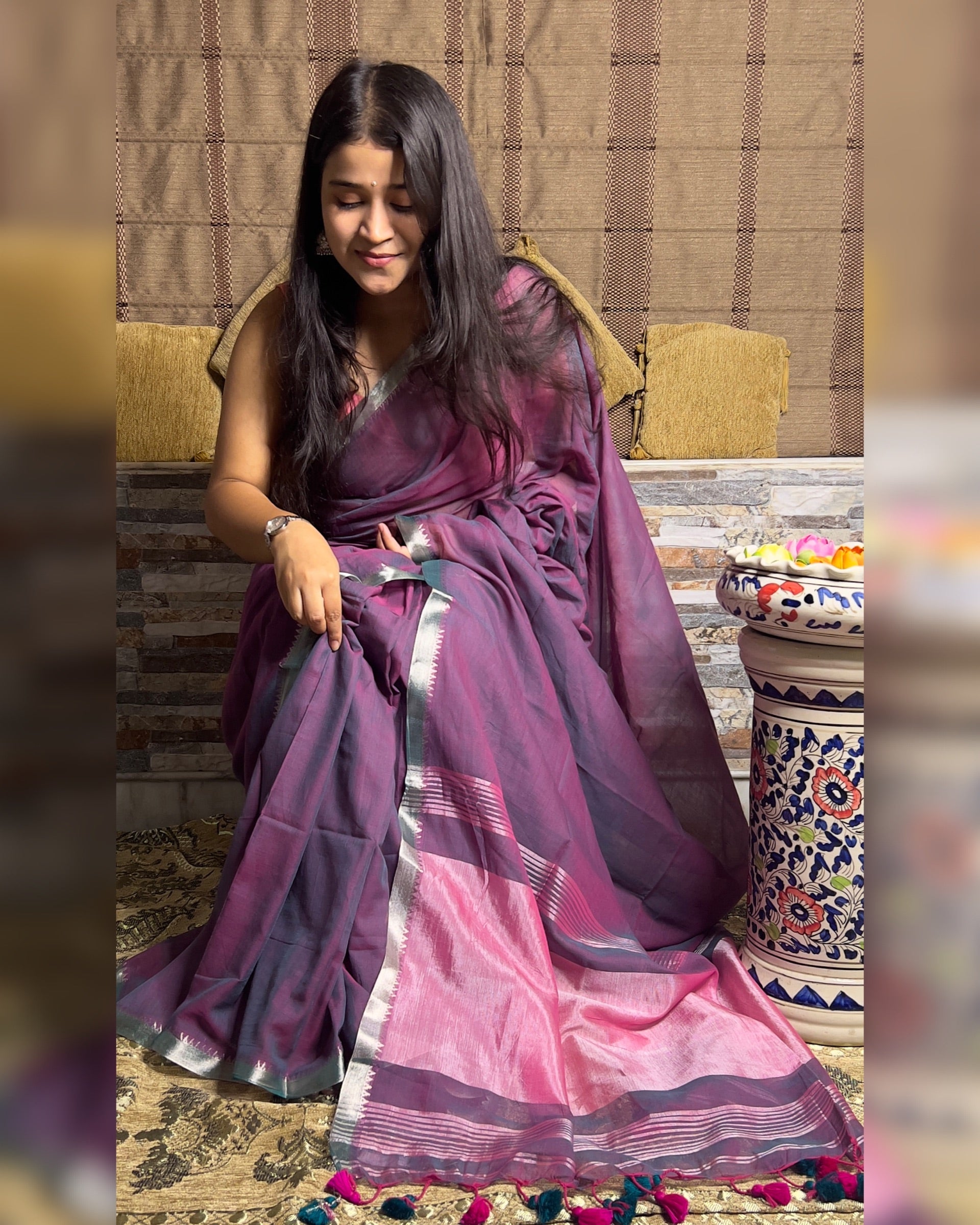Soft and comfortable dual tone purple pink mangalgiri handloom cotton saree with zari velvet border and aanchal.