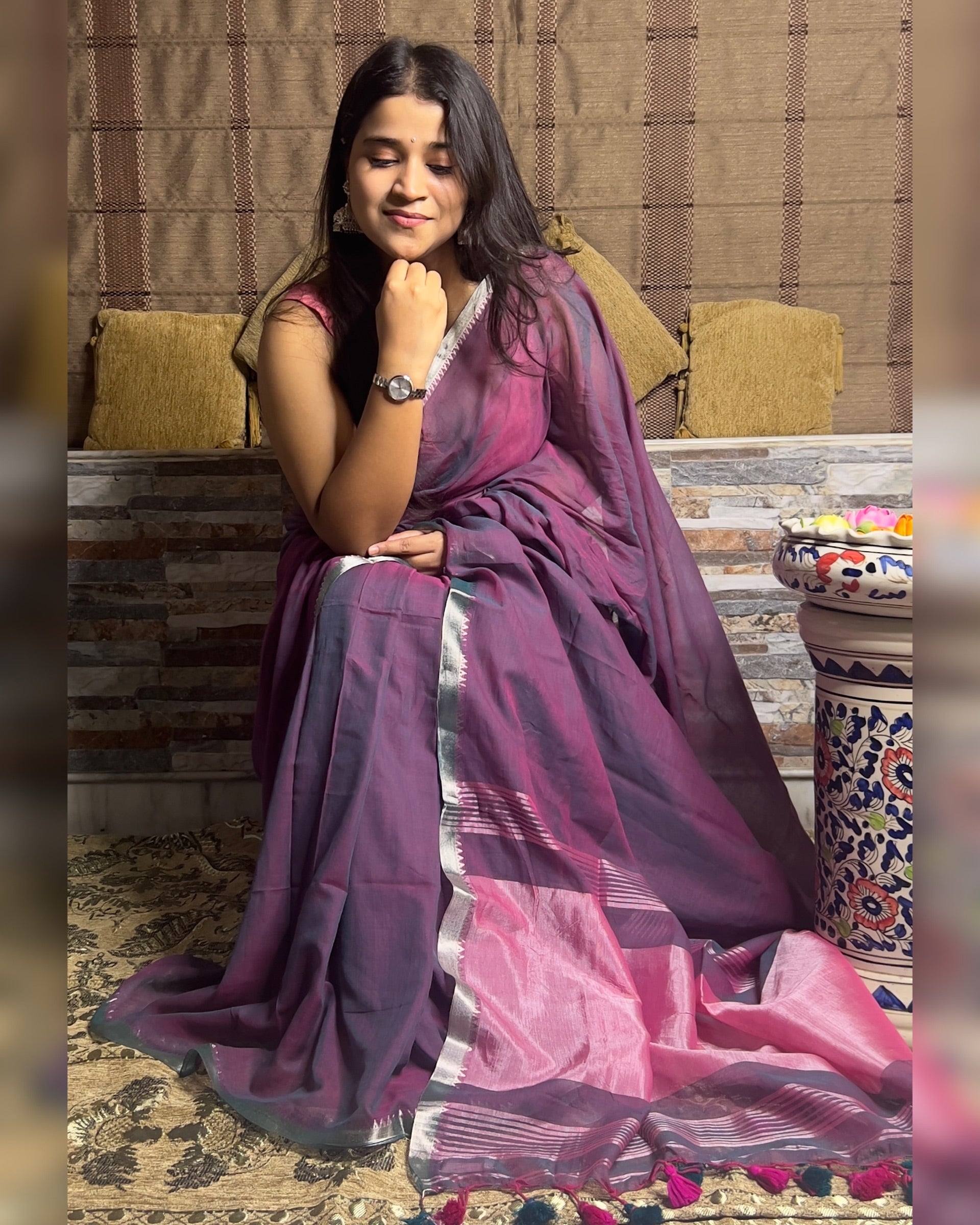 Soft dual tone purple pink mangalgiri handloom cotton Shopaame saree named Jaamni Mor with zari velvet border.